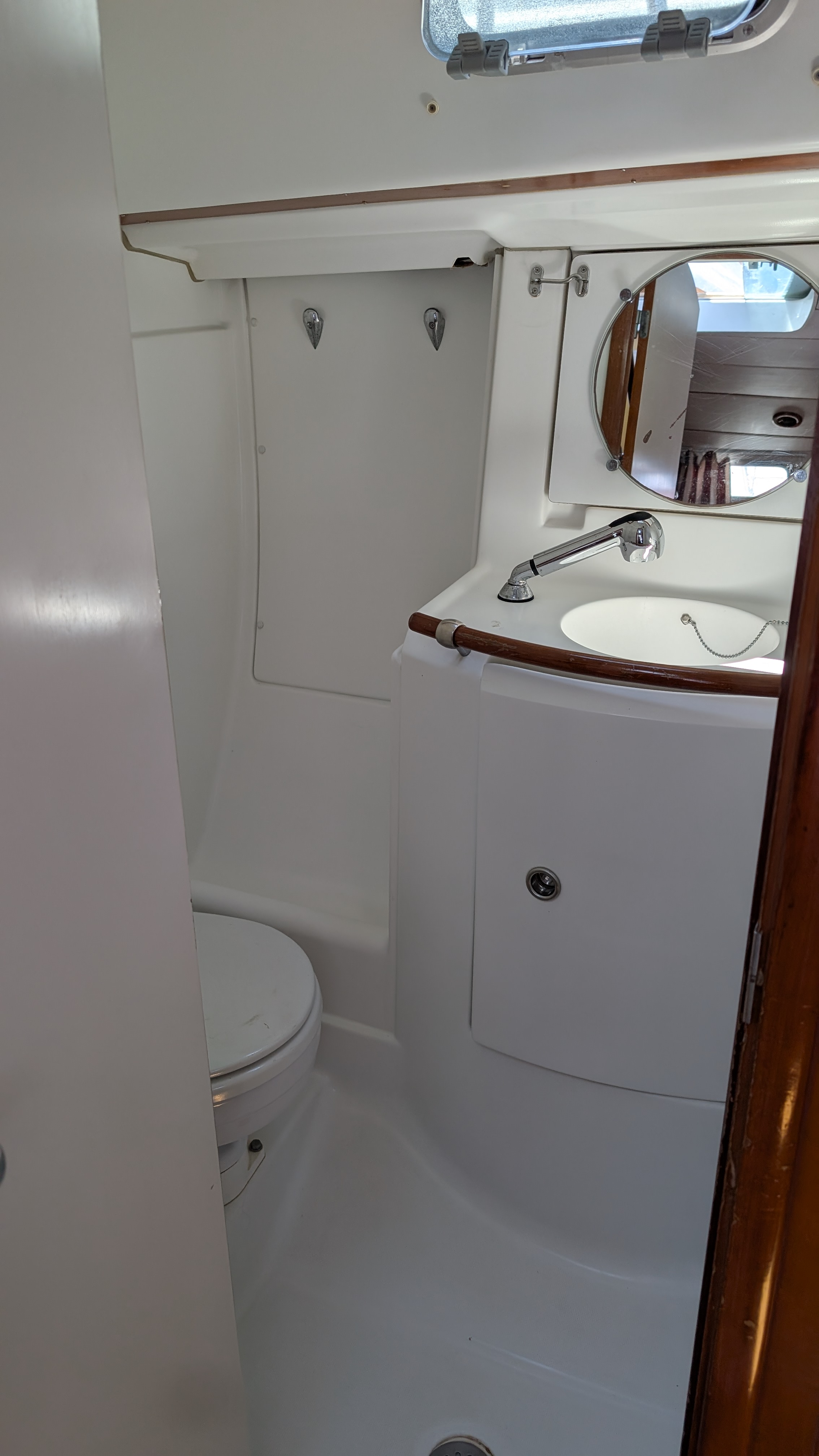 Oceanis Clipper 411 — photo 13