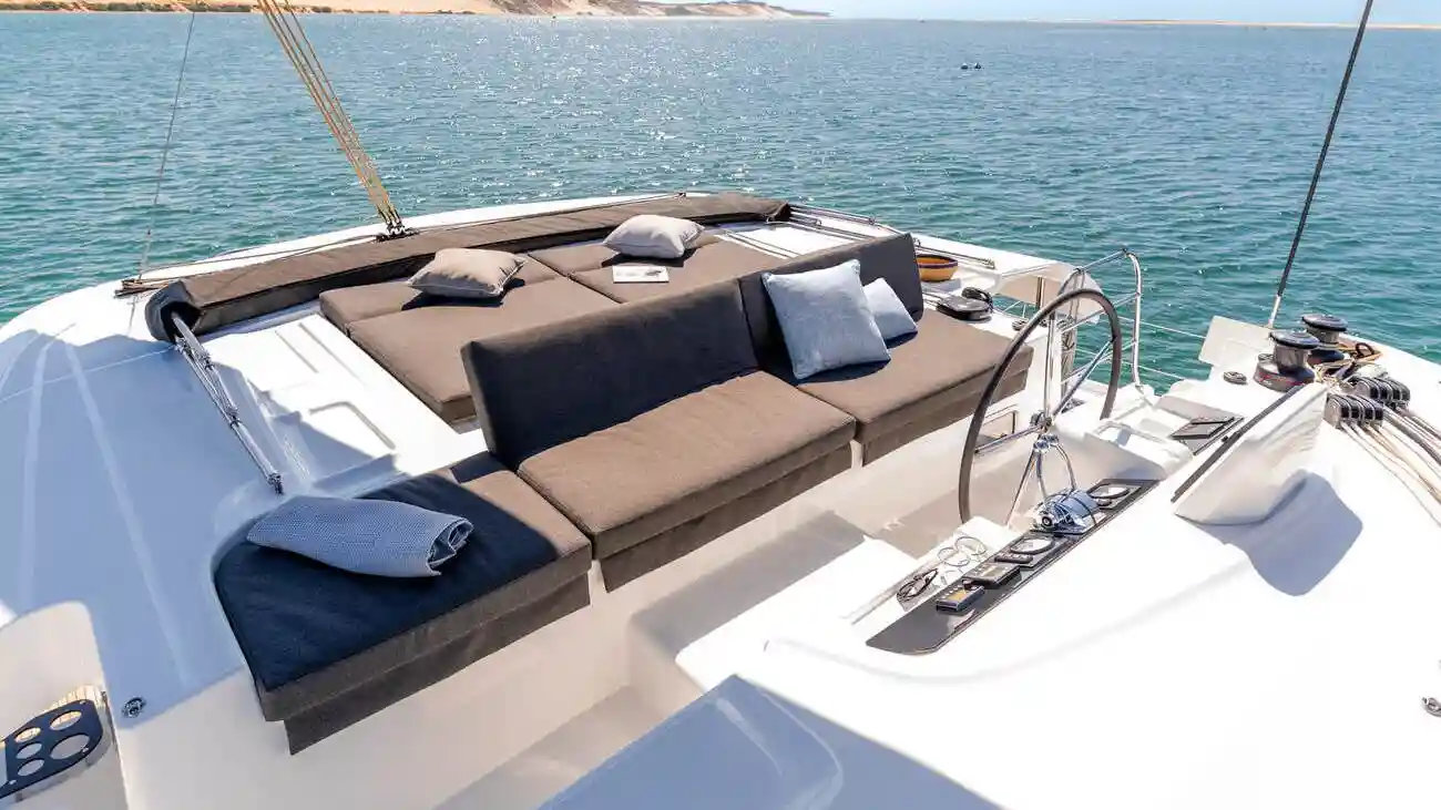 Lagoon 46 — photo 2
