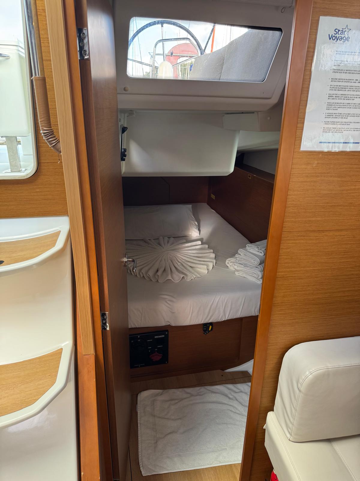Sun Odyssey 440 — photo 10