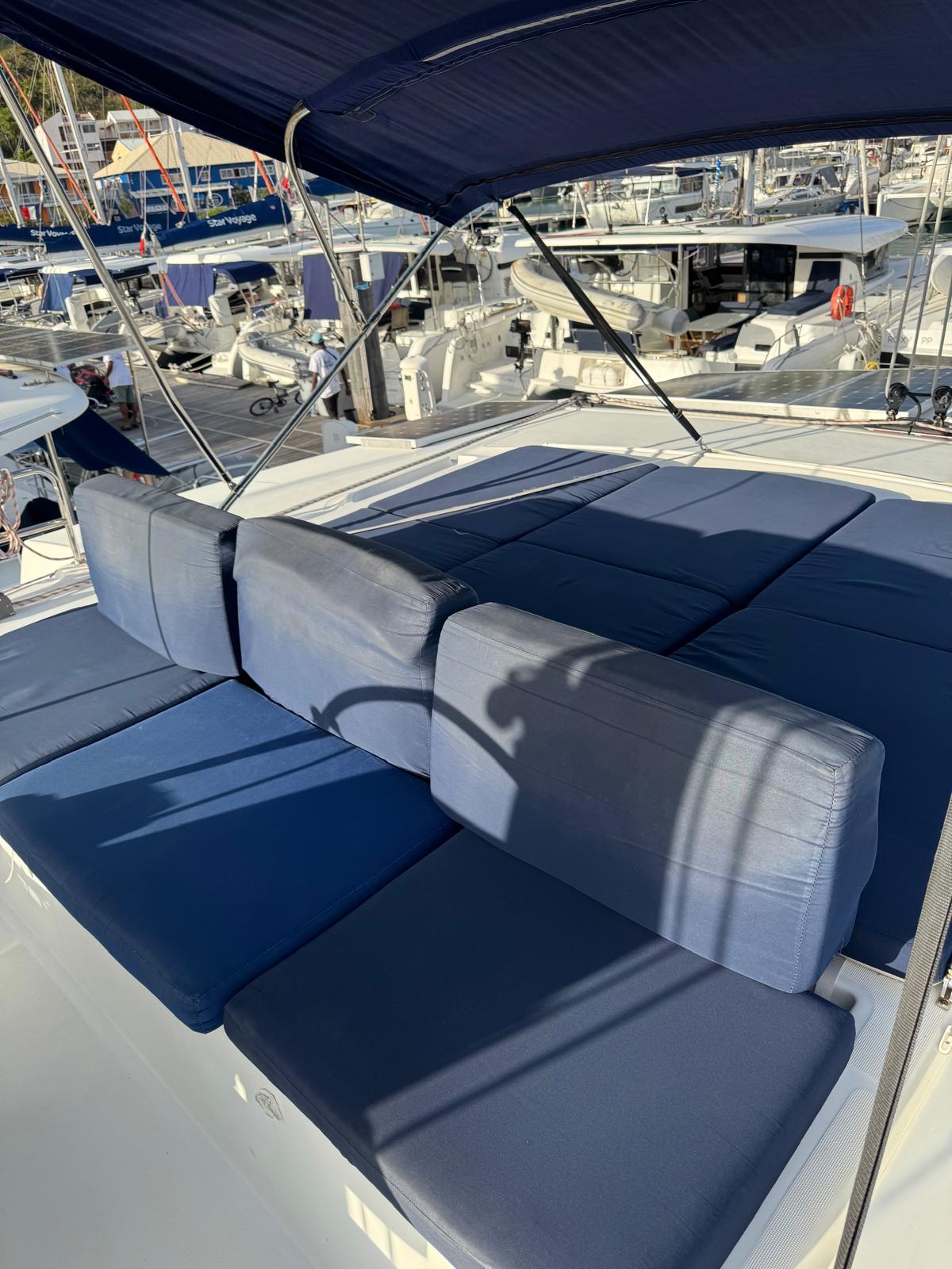 Lagoon 50 — photo 6