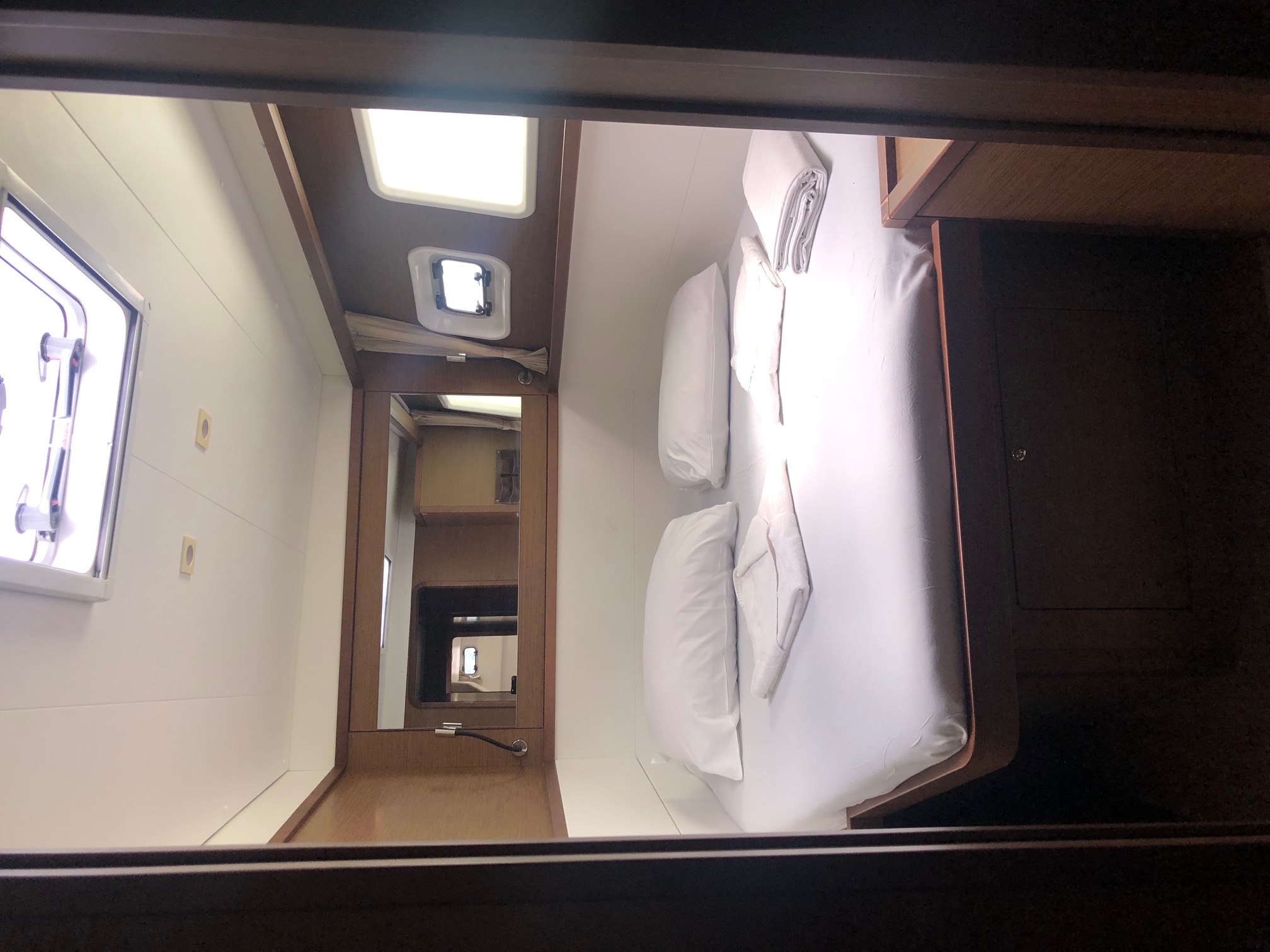 Lagoon 450 — photo 3