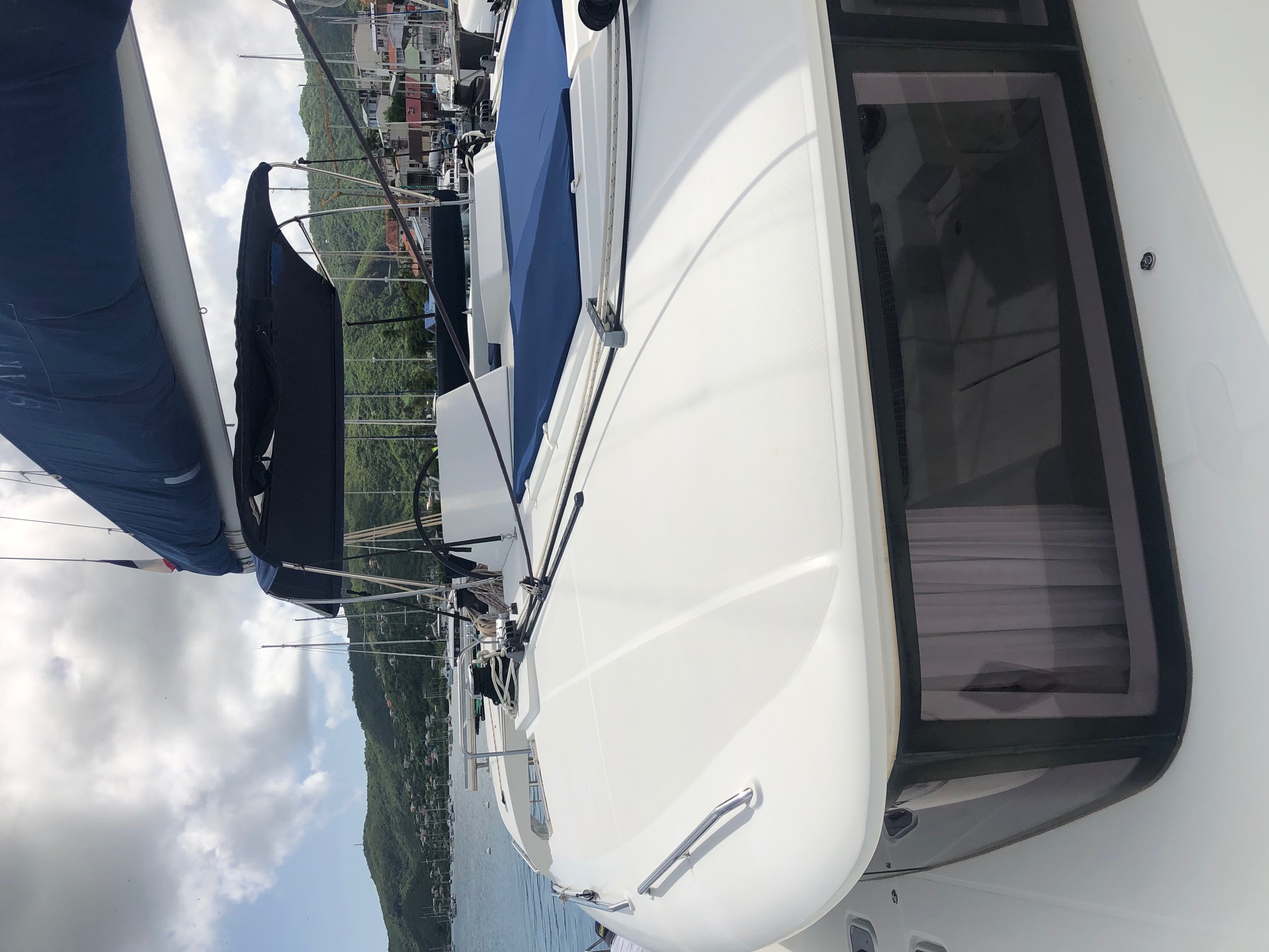 Lagoon 450 — photo 10