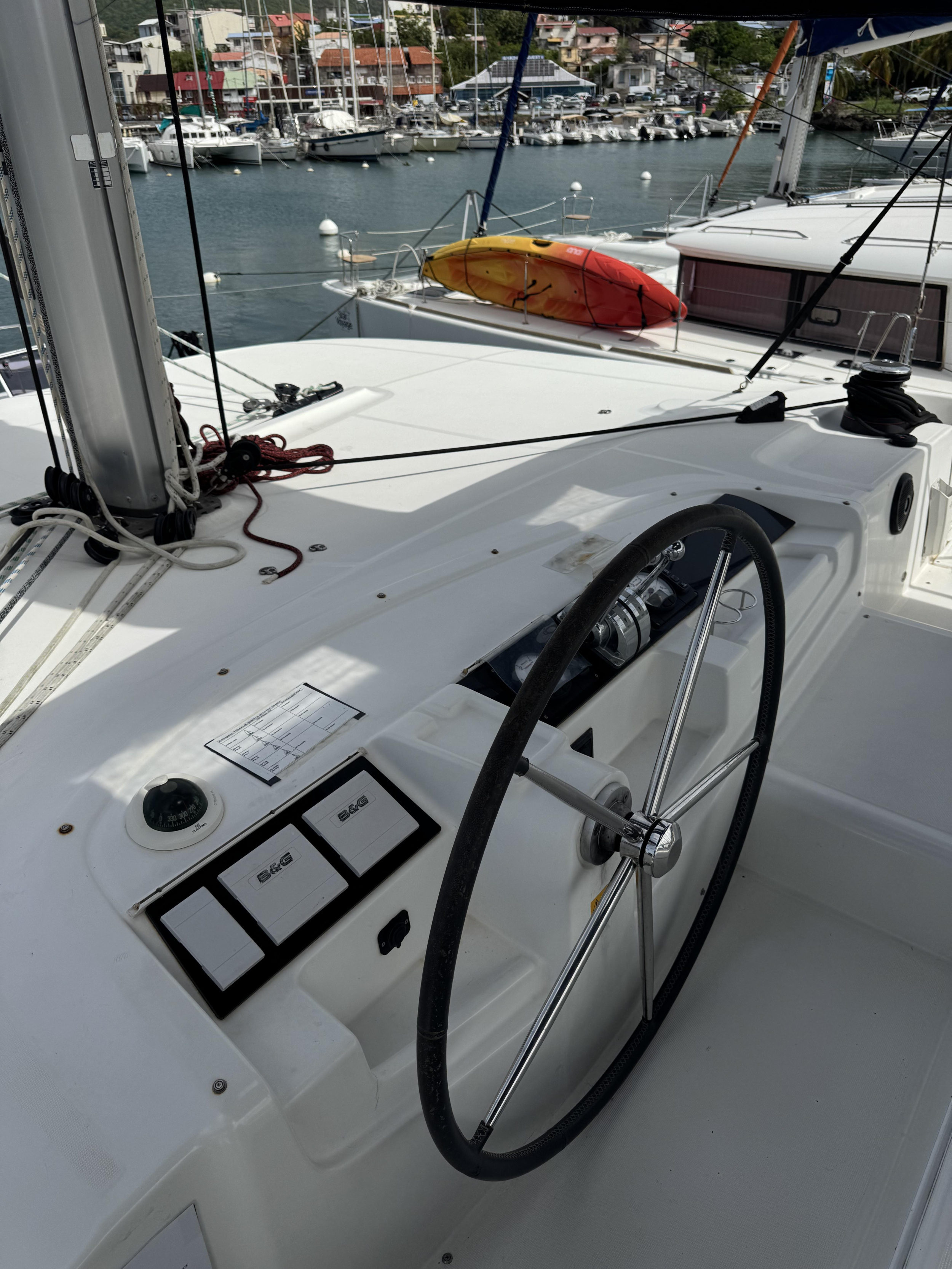Lagoon 46 — photo 13