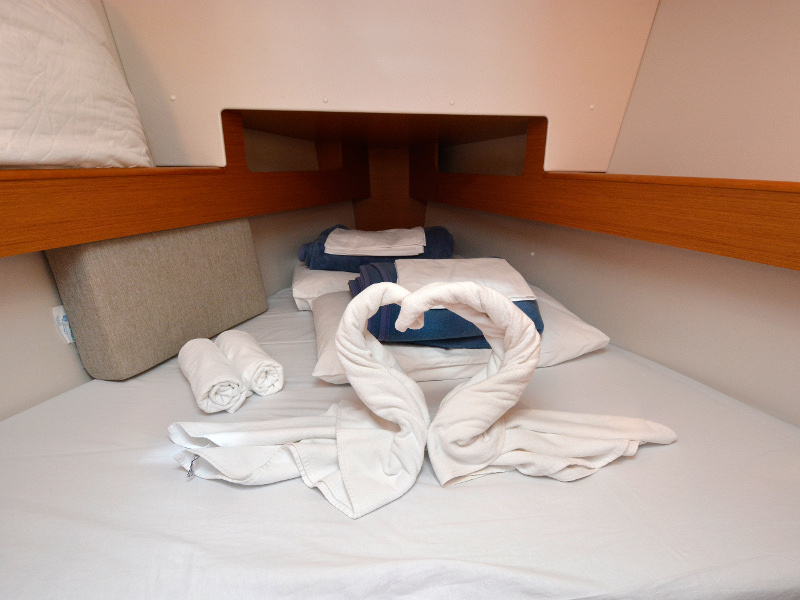 Sun Odyssey 33i — photo 14