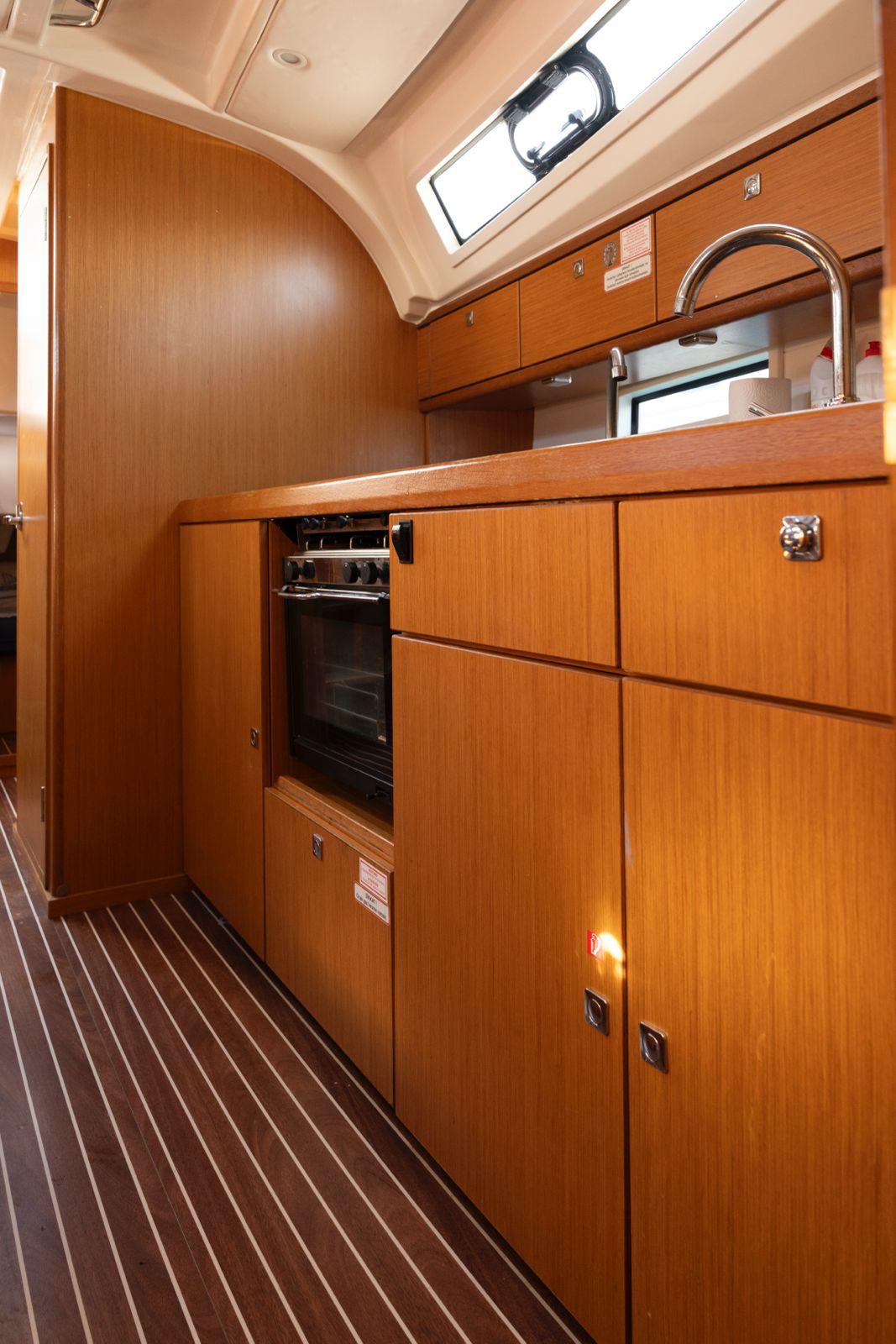 Bavaria Cruiser 41S — photo 13
