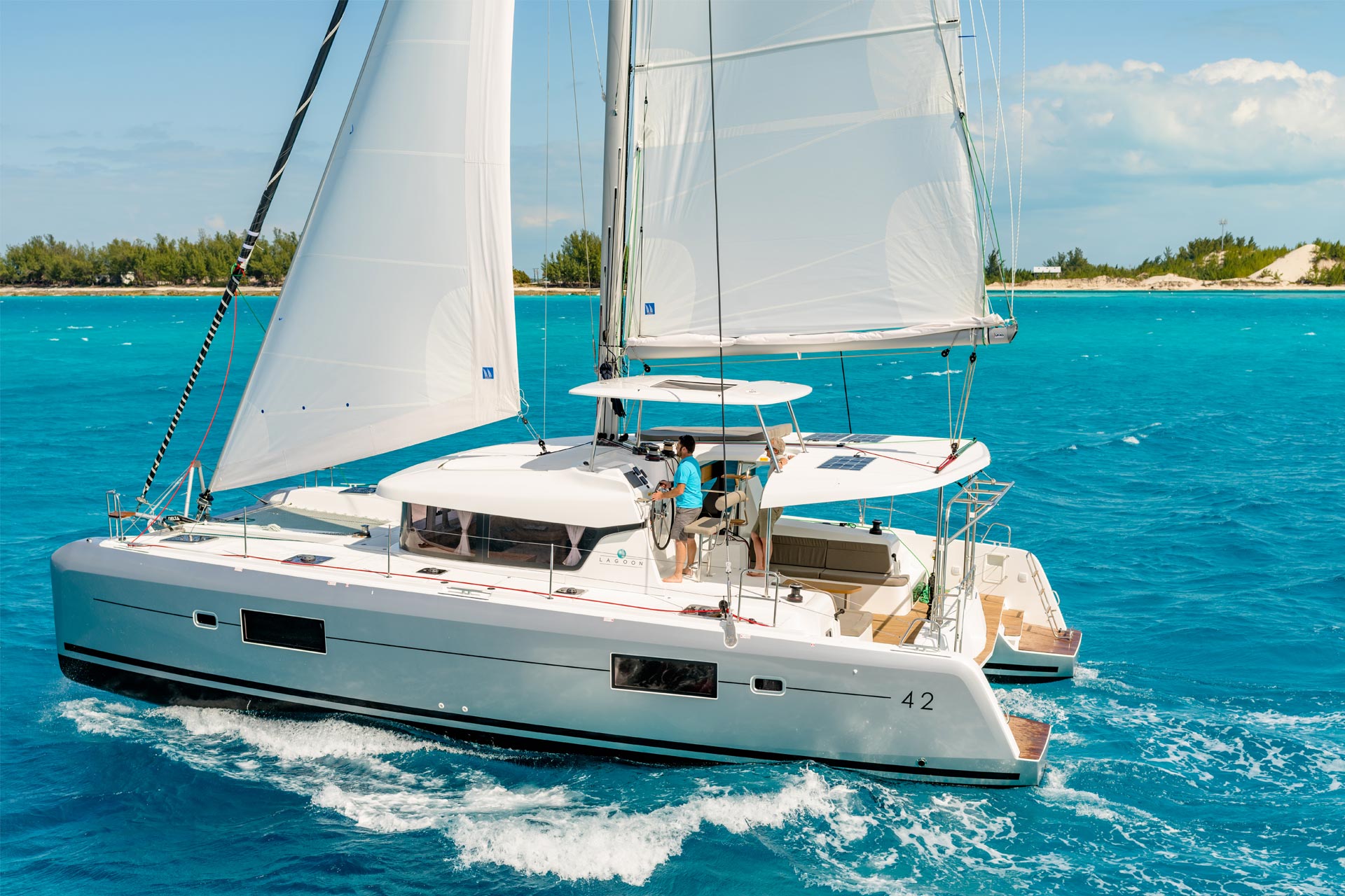 Lagoon 42 — photo 1