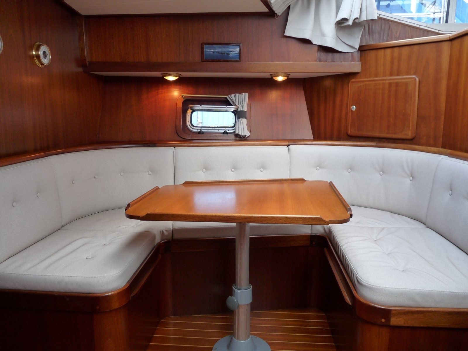 Nowee Novi 42 — photo 3