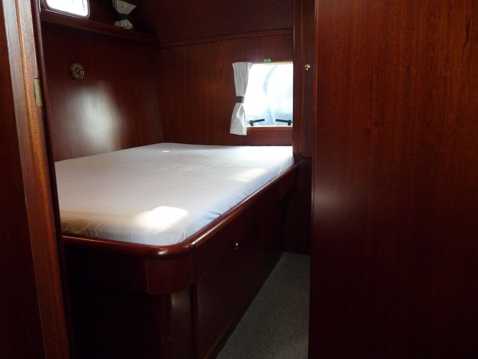 Nowee Novi 42 — photo 22