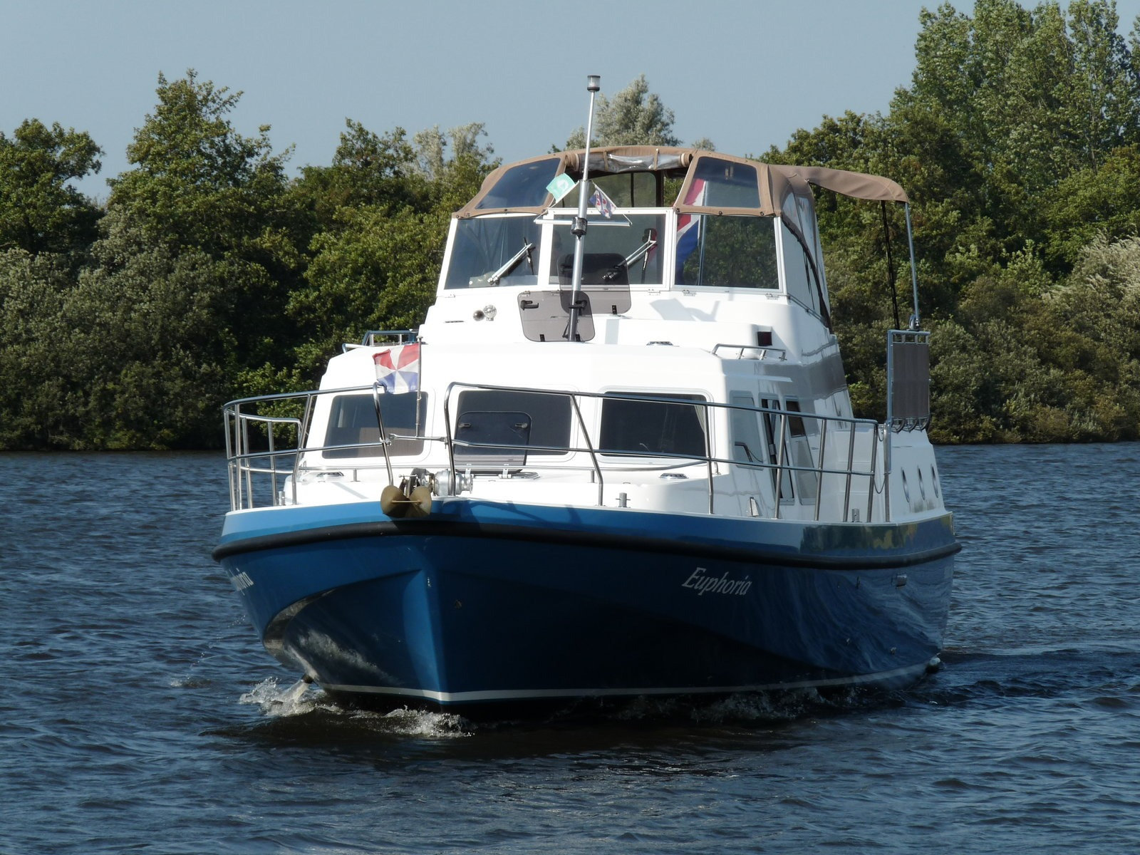 Holiday 1300 — photo 16