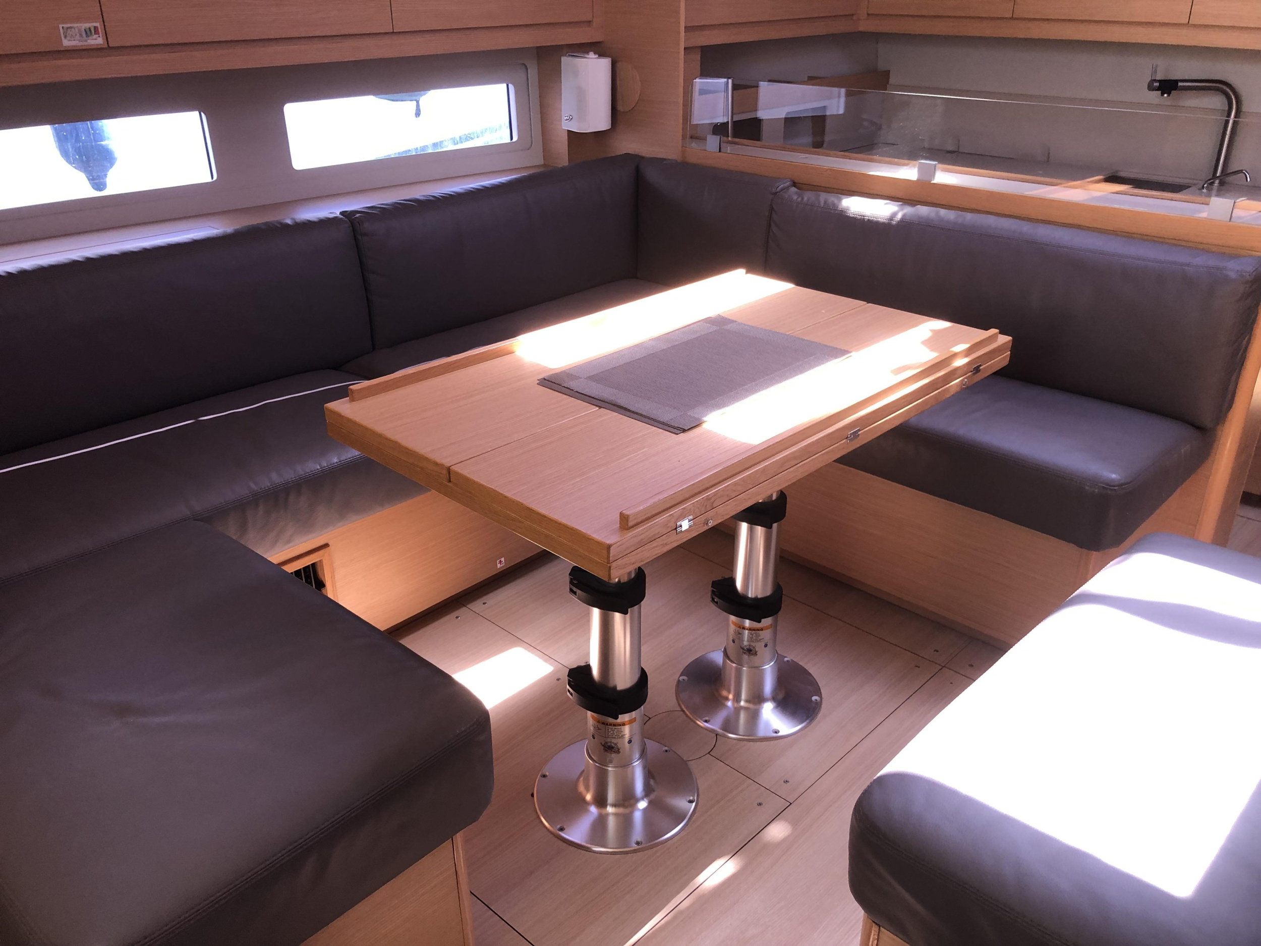 Dufour 530 Exclusive 2020 — photo 6