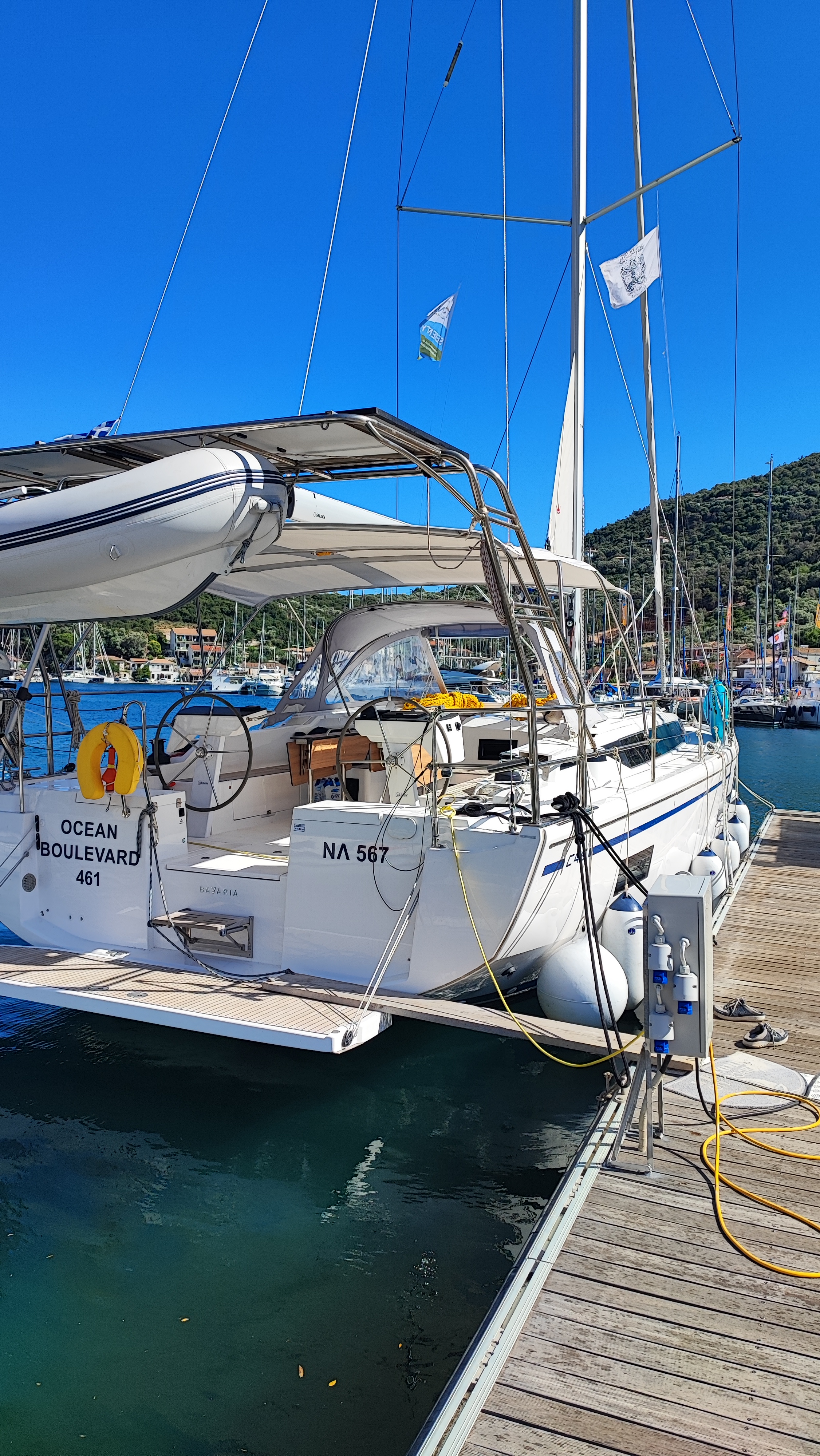 Bavaria C46 — photo 21