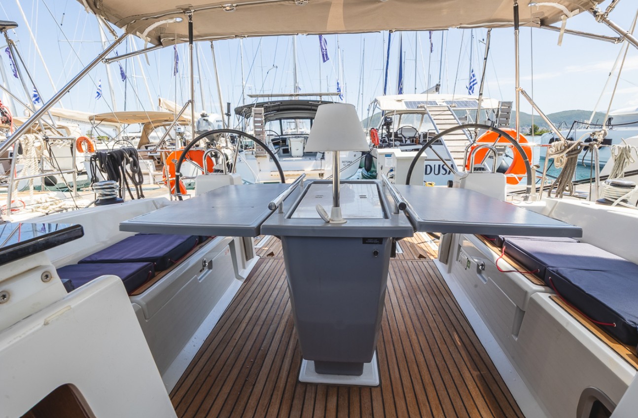 Oceanis 41.1 — photo 7