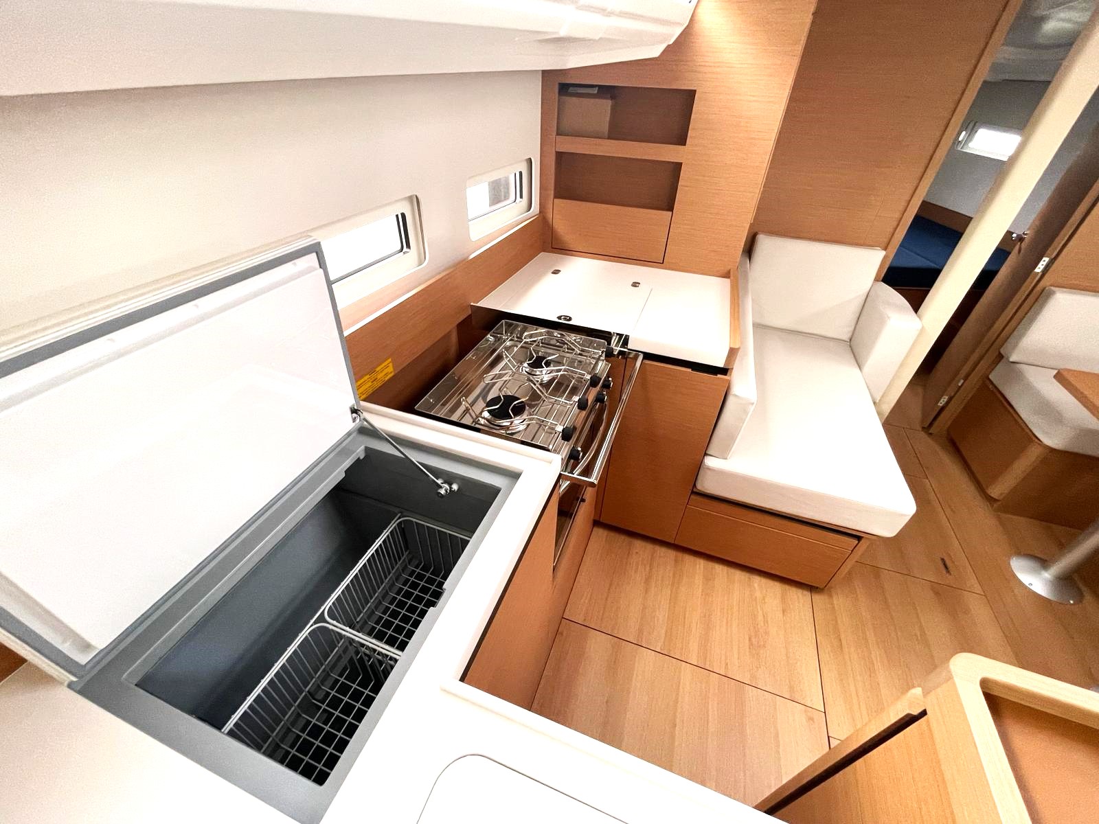Sun Odyssey 410 — photo 7
