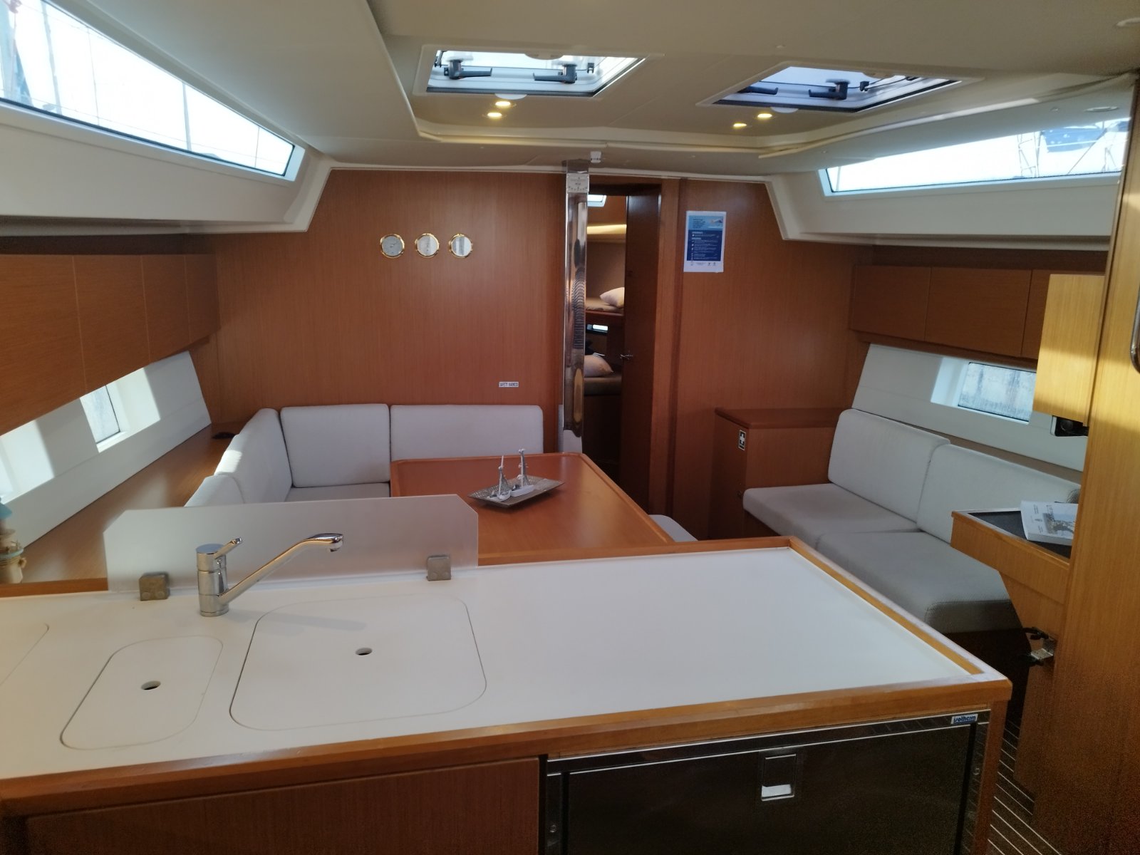 Bavaria C45 — photo 10