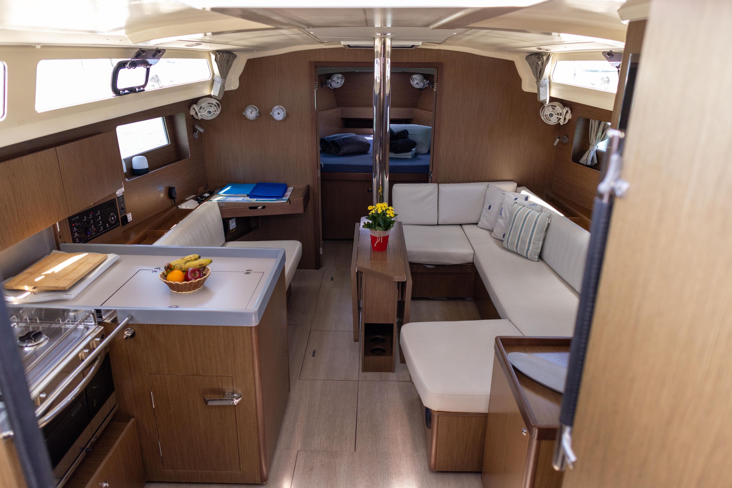 Oceanis 41.1 Performance — photo 14