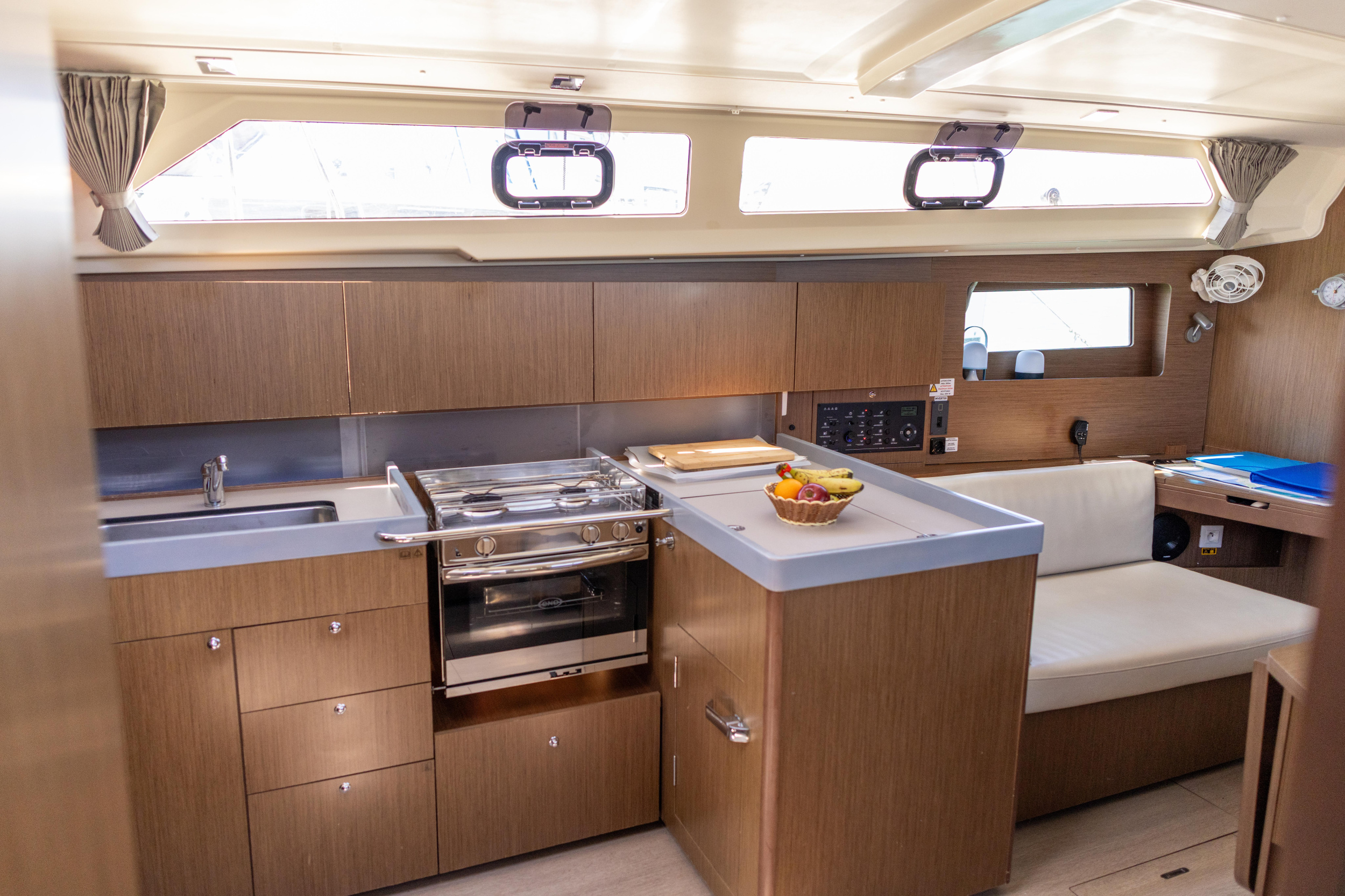 Oceanis 41.1 Performance — photo 11