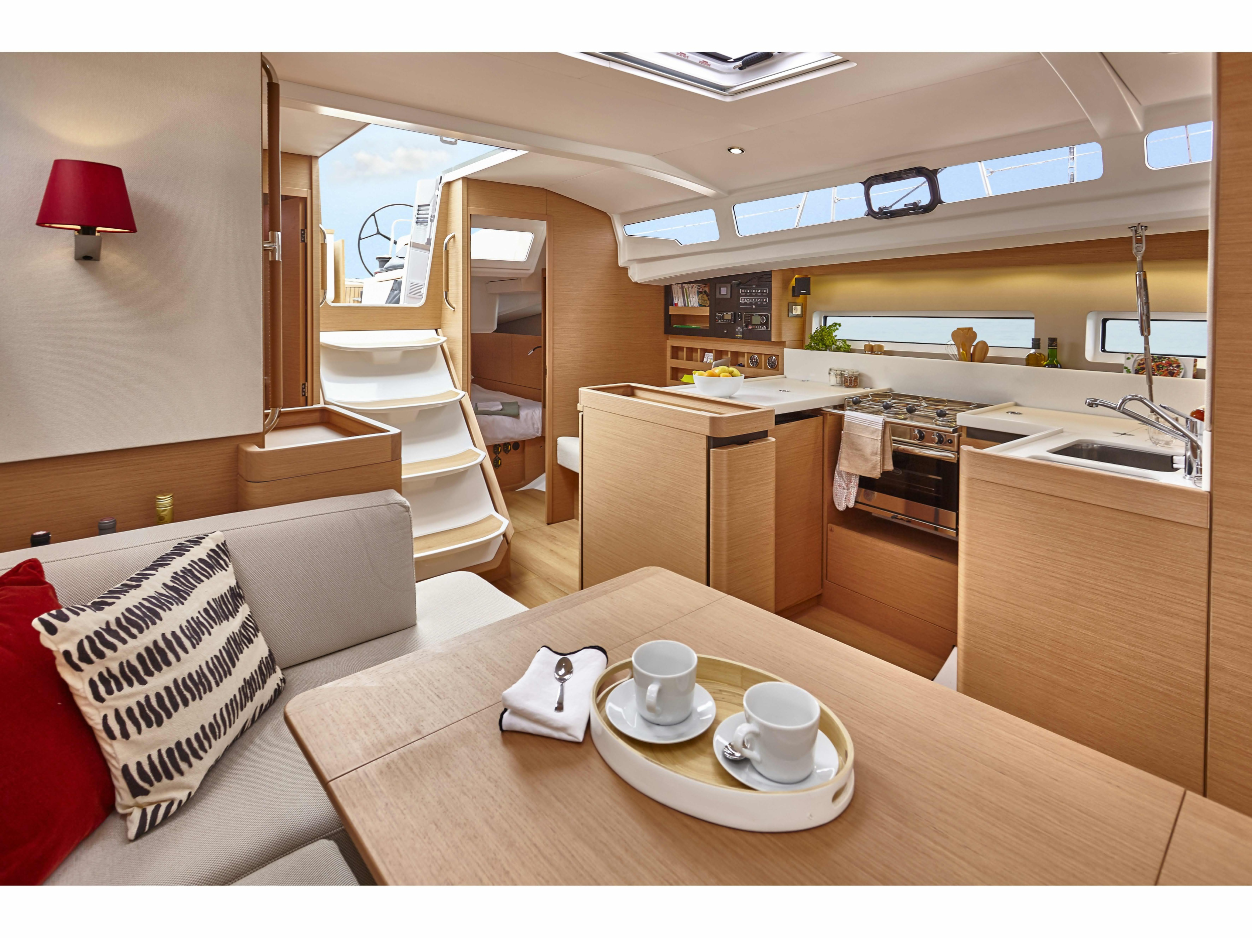 Sun Odyssey 440 — photo 3