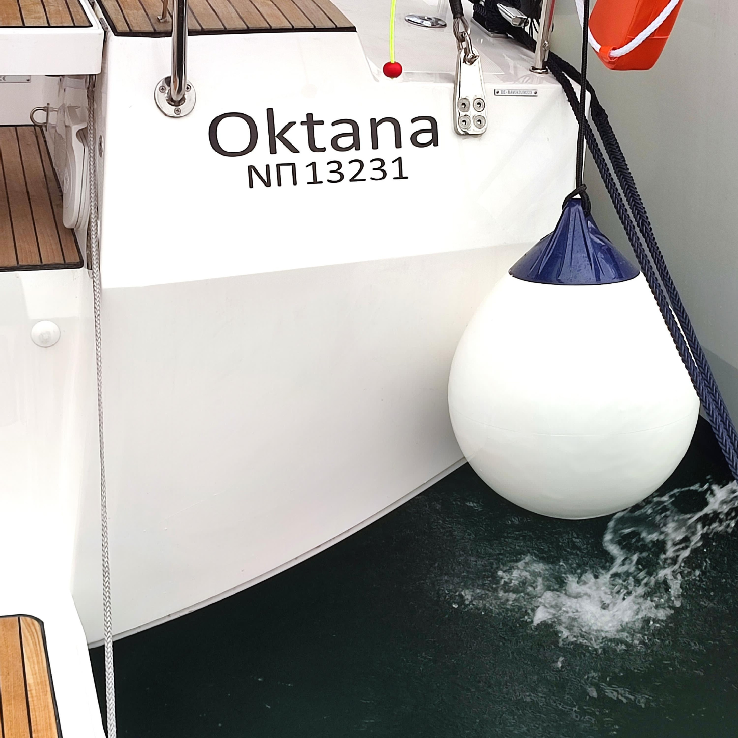 Bavaria C42 — photo 6
