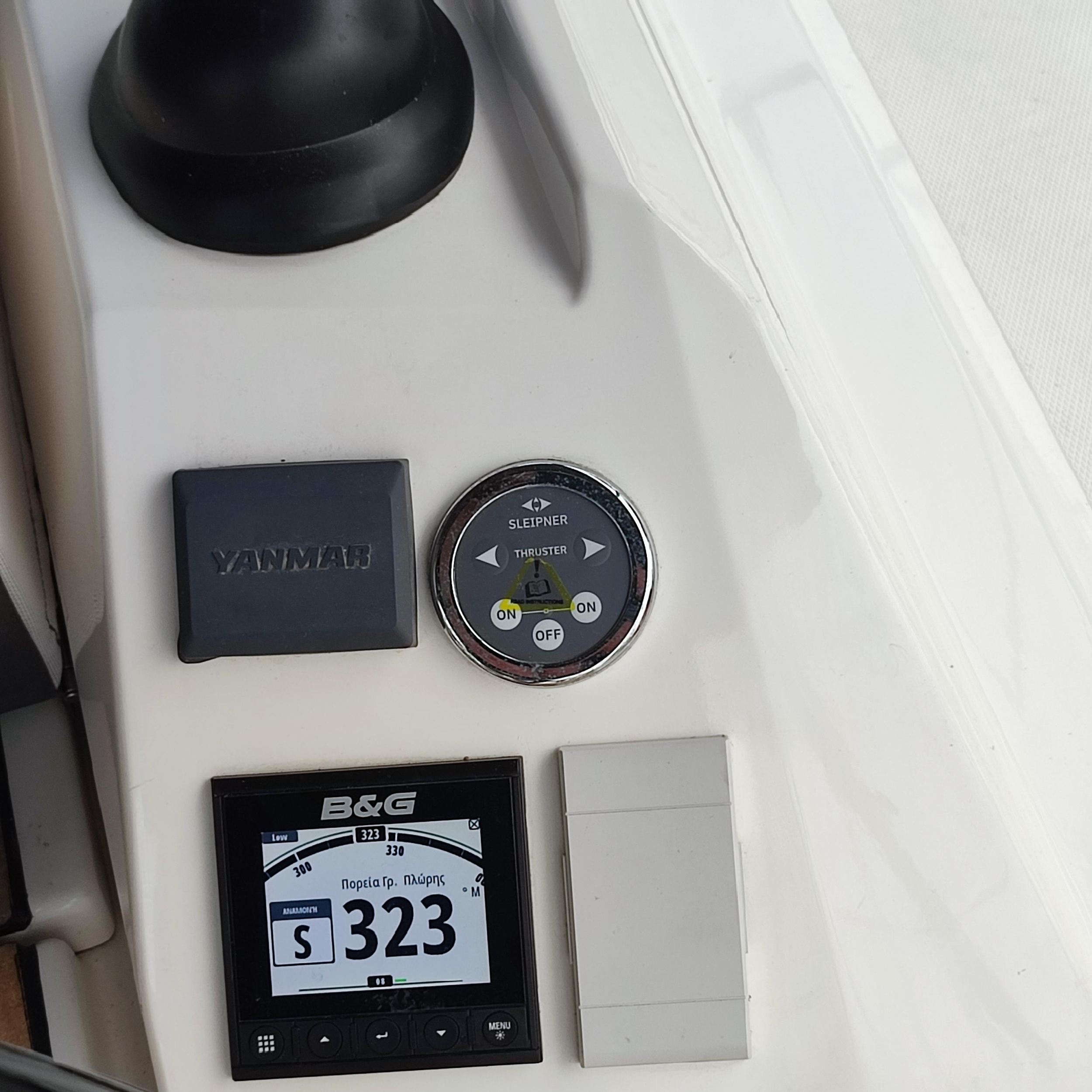 Bavaria C42 — photo 27
