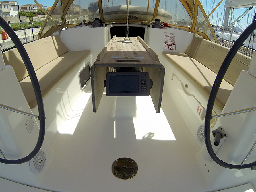 Dufour 335 GL — photo 19