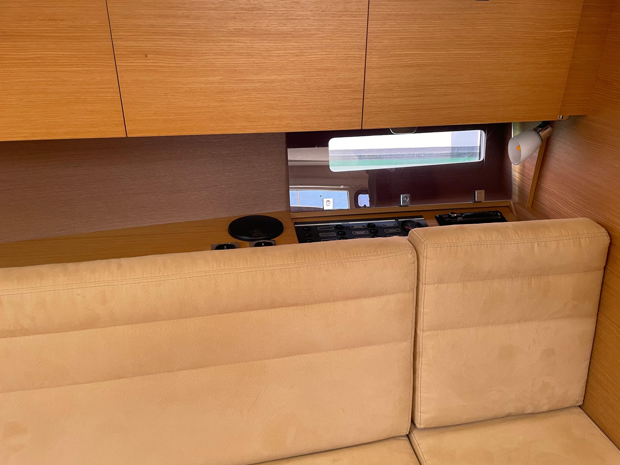 Dufour 350 Grand Large[G] — photo 2