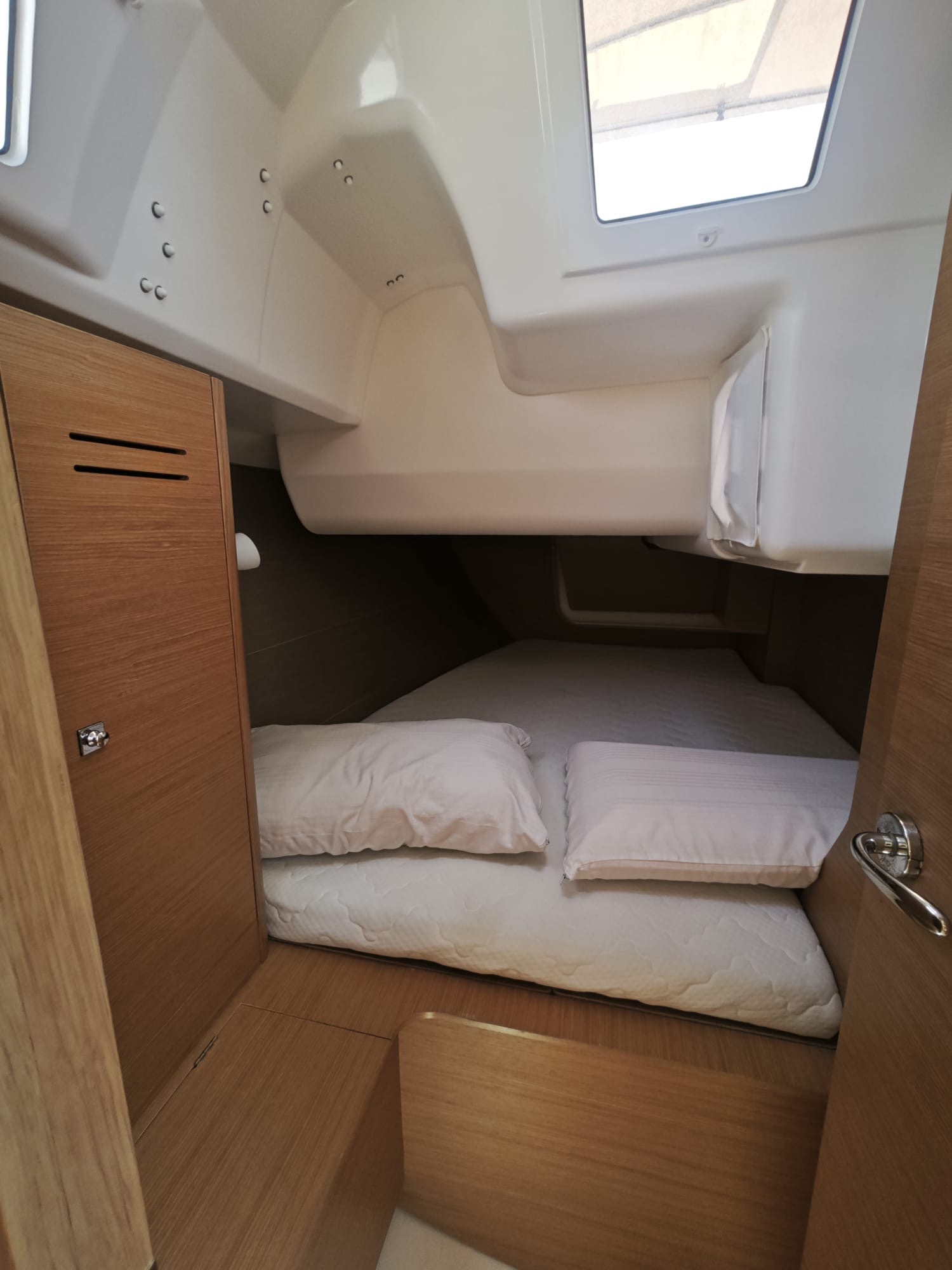 Dufour 350 Grand Large[G] — photo 6