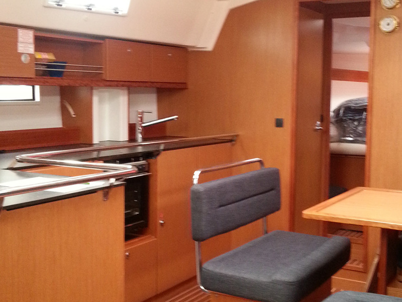 Bavaria 45 Cruiser — photo 3