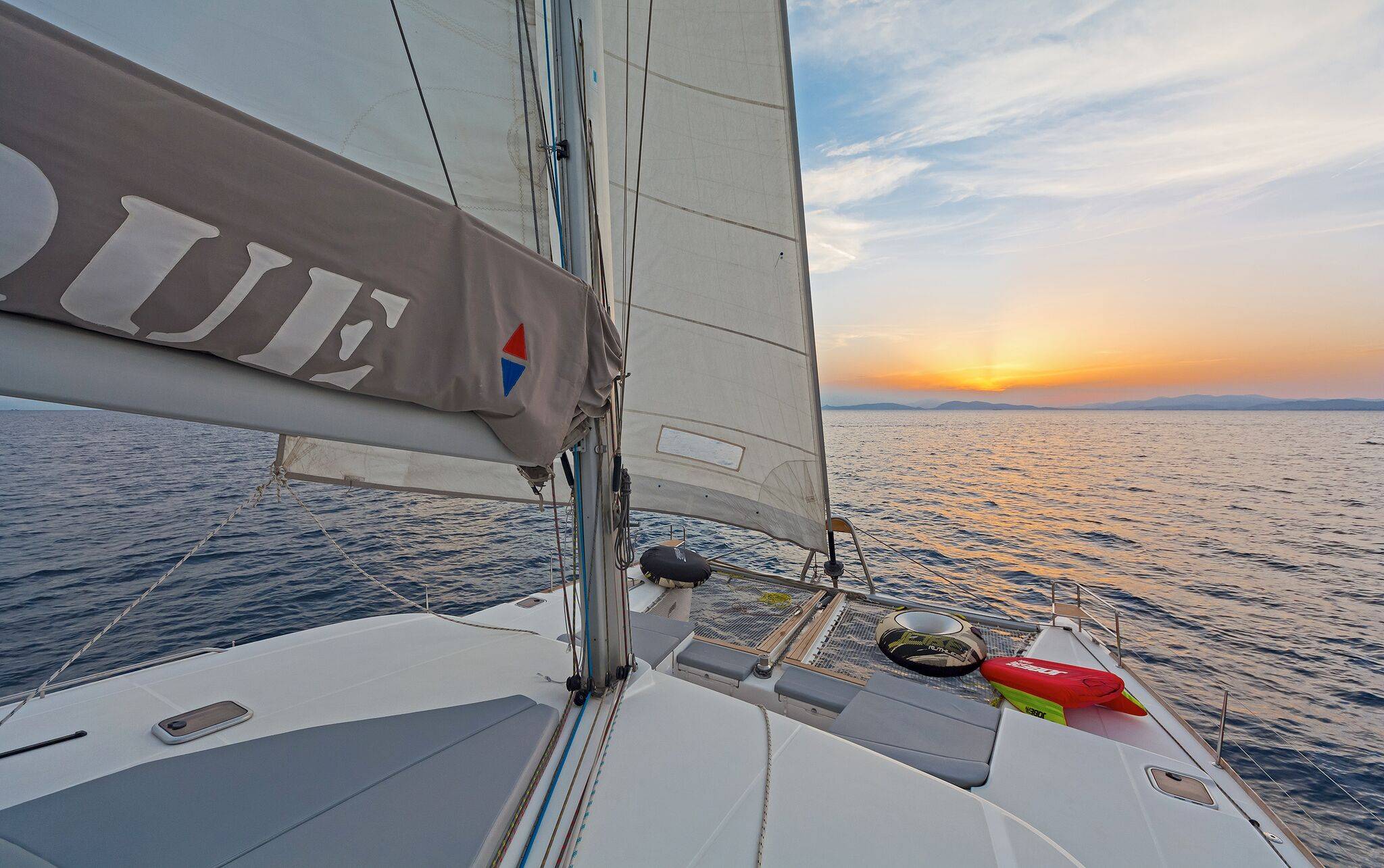 Lagoon 500 — photo 21