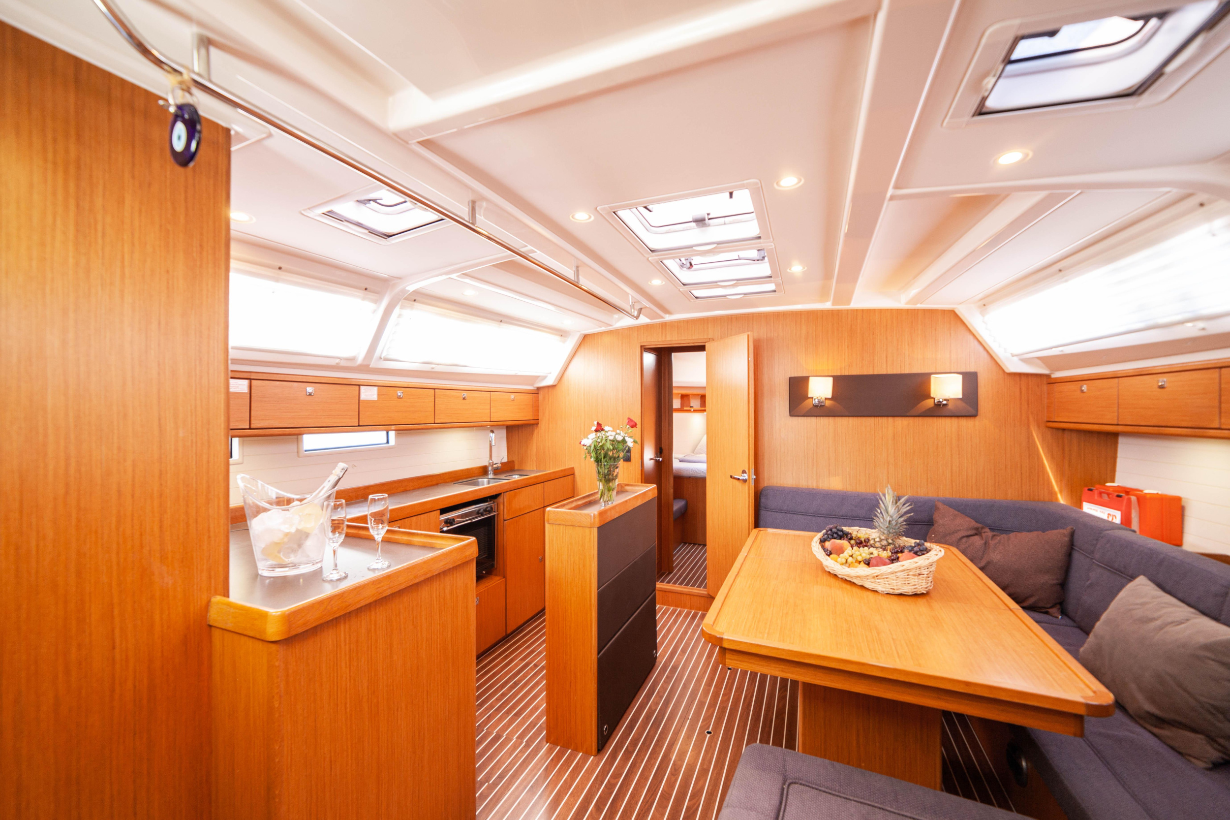 Bavaria Cruiser 46 — photo 4