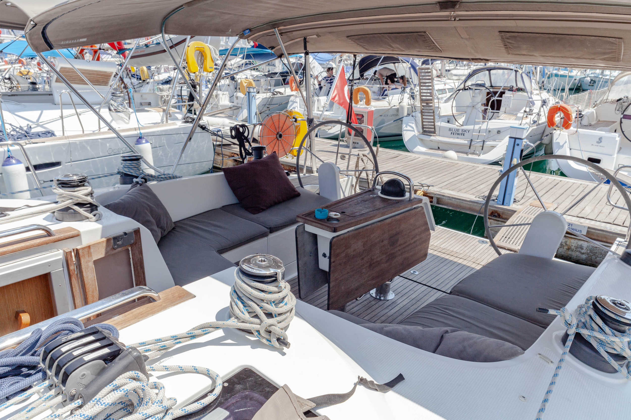 Bavaria Cruiser 46 — photo 12