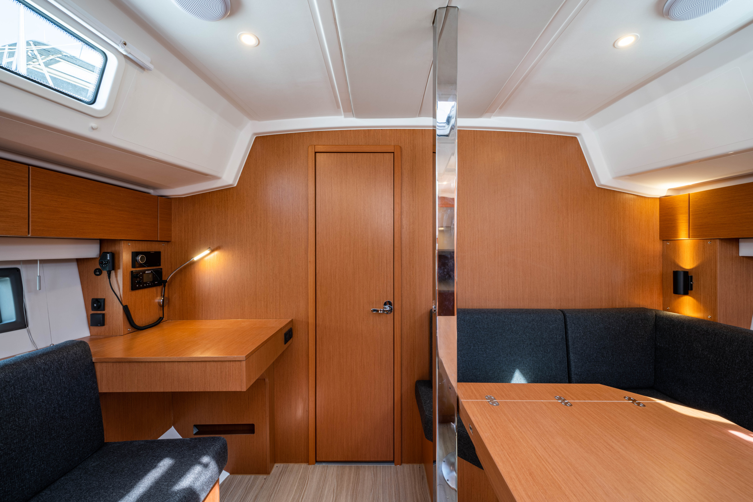 Bavaria C42 — photo 20