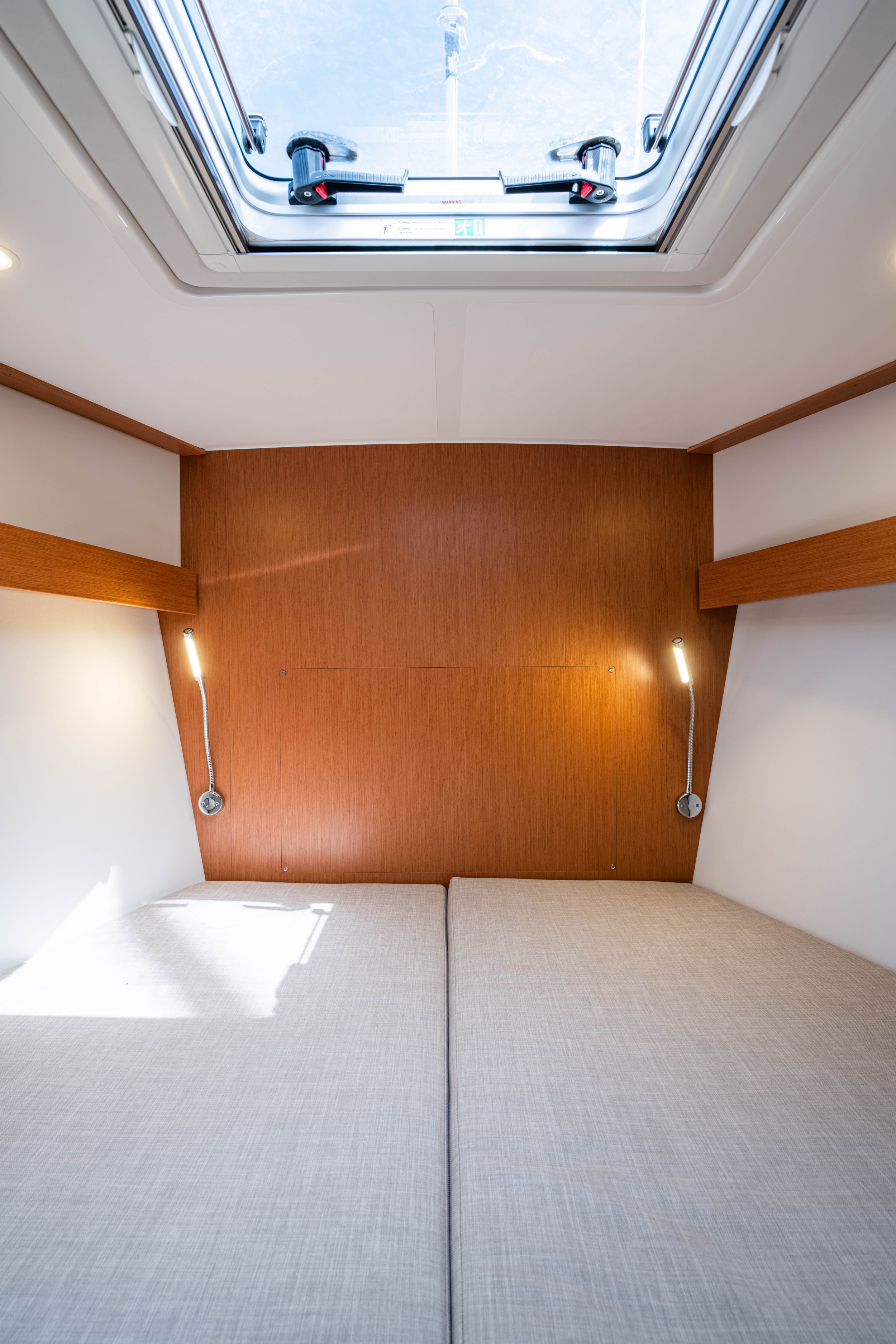 Bavaria C42 — photo 25