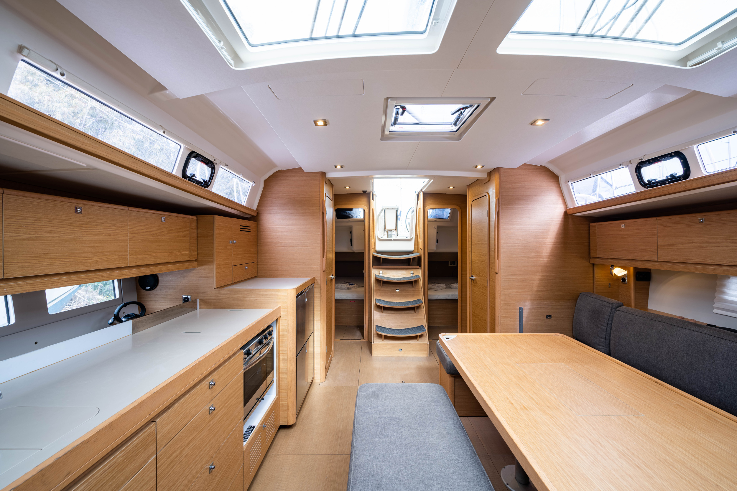 Dufour 460 Grand Large — photo 18
