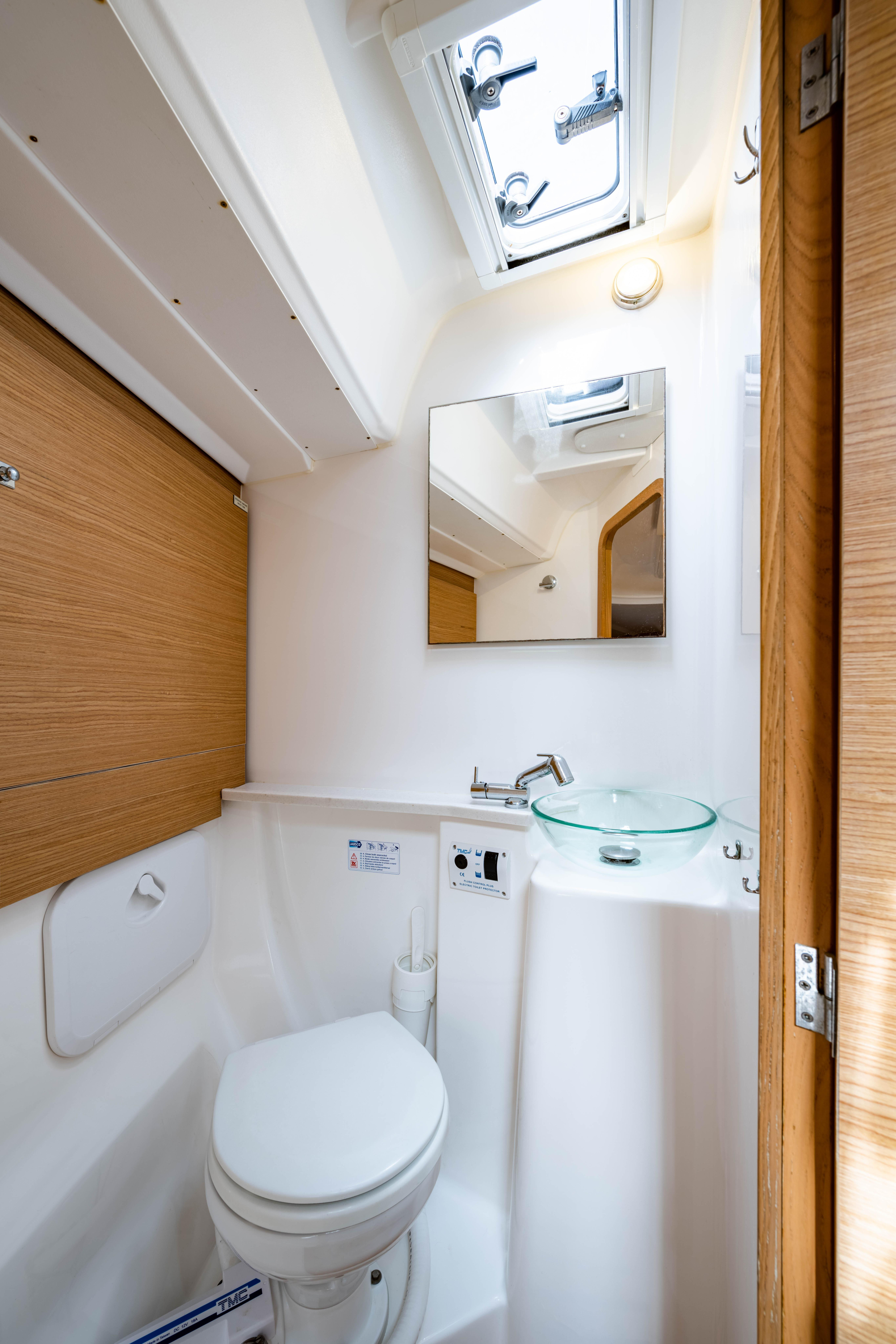 Dufour 460 Grand Large — photo 35