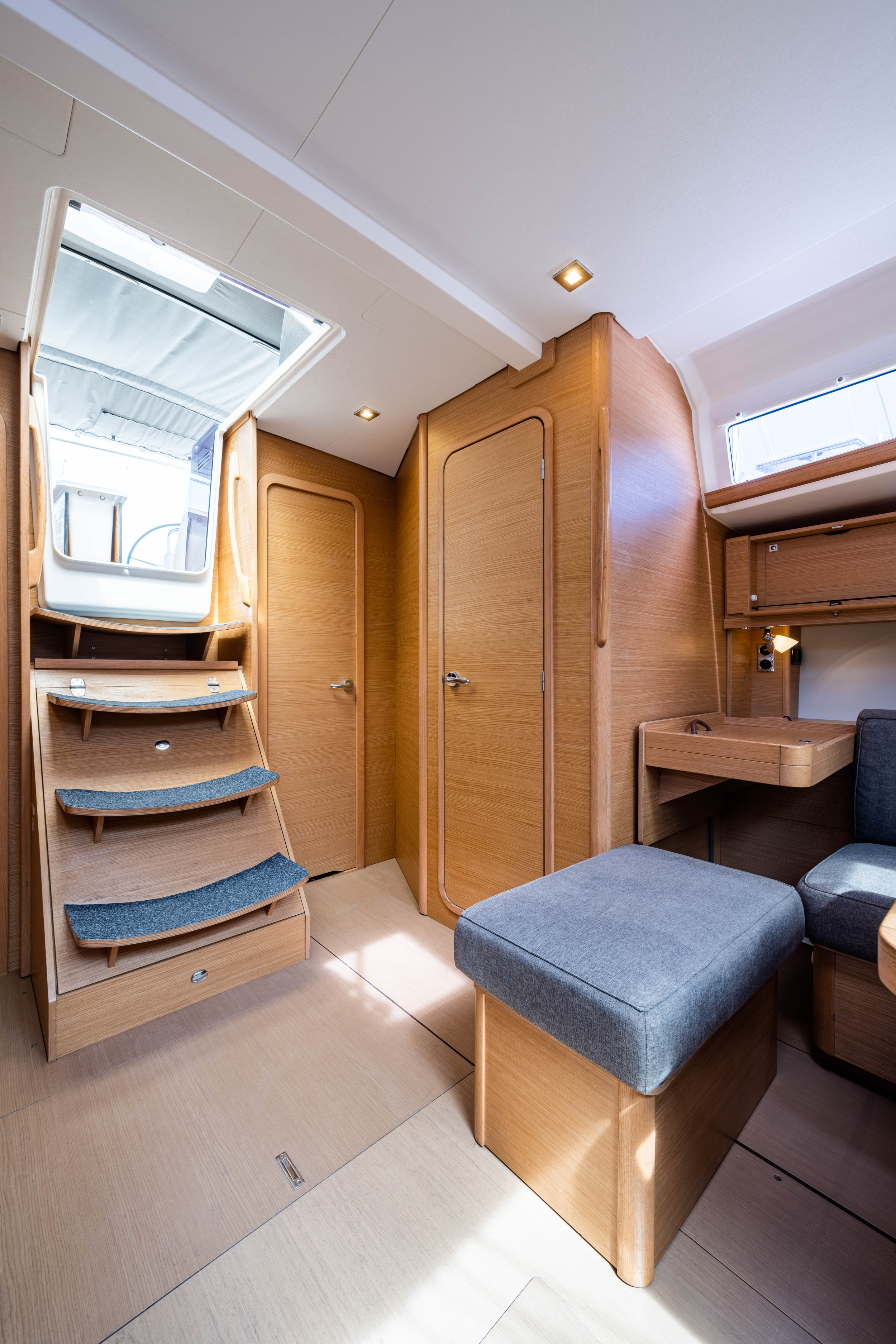 Dufour 460 Grand Large — photo 34