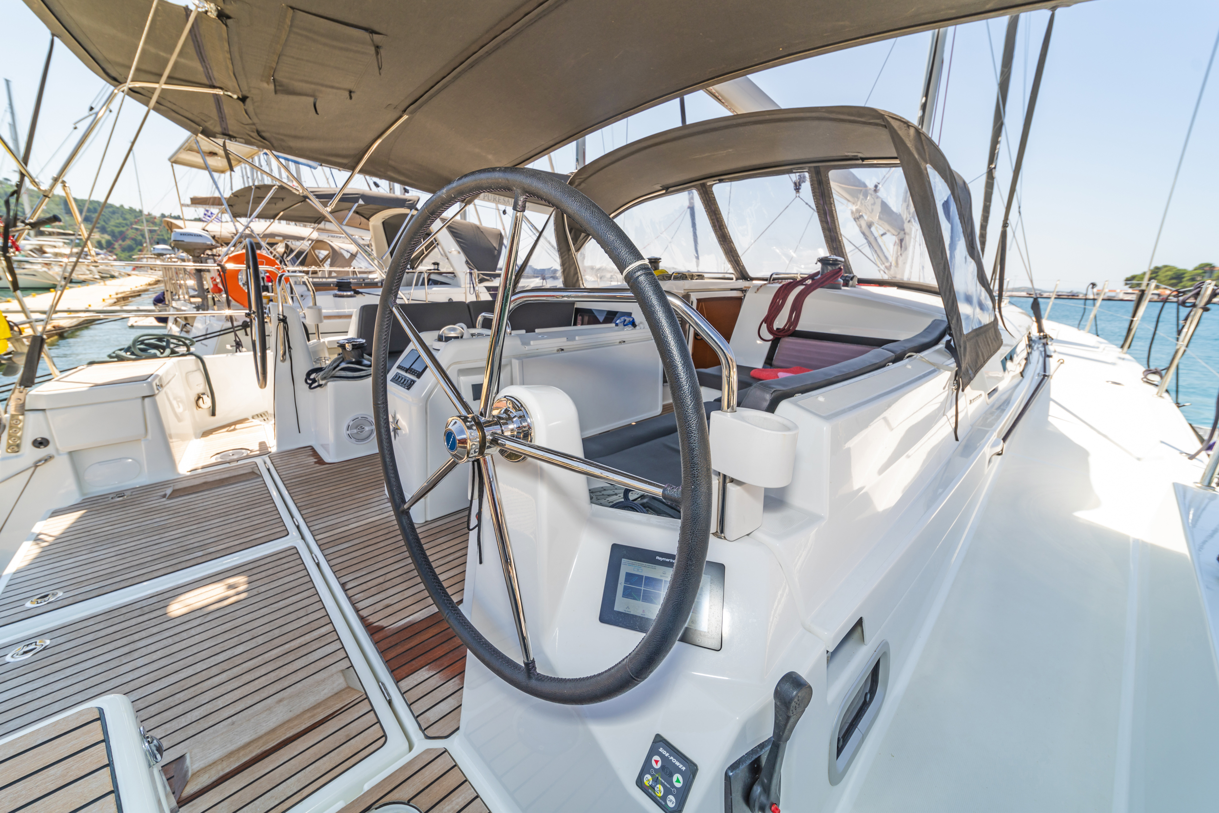 Sun Odyssey 490 4cab — photo 16