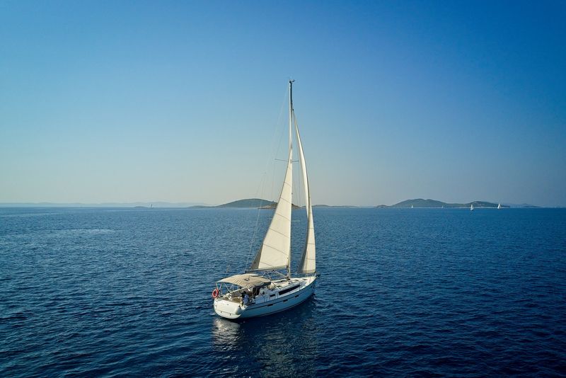 Bavaria Cruiser 41 — photo 10