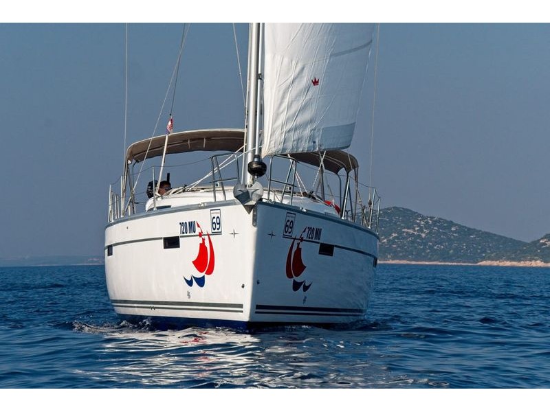 Bavaria Cruiser 41 — photo 1