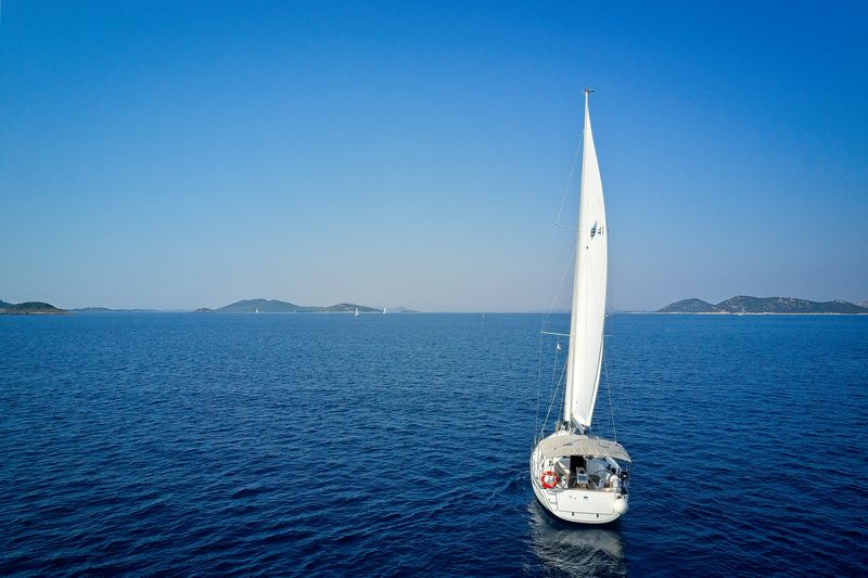 Bavaria Cruiser 41 — photo 12