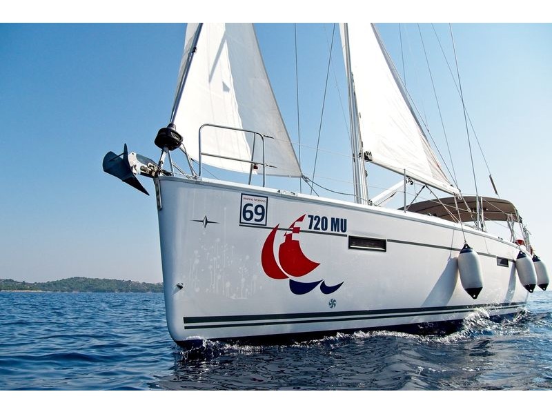 Bavaria Cruiser 41 — photo 1