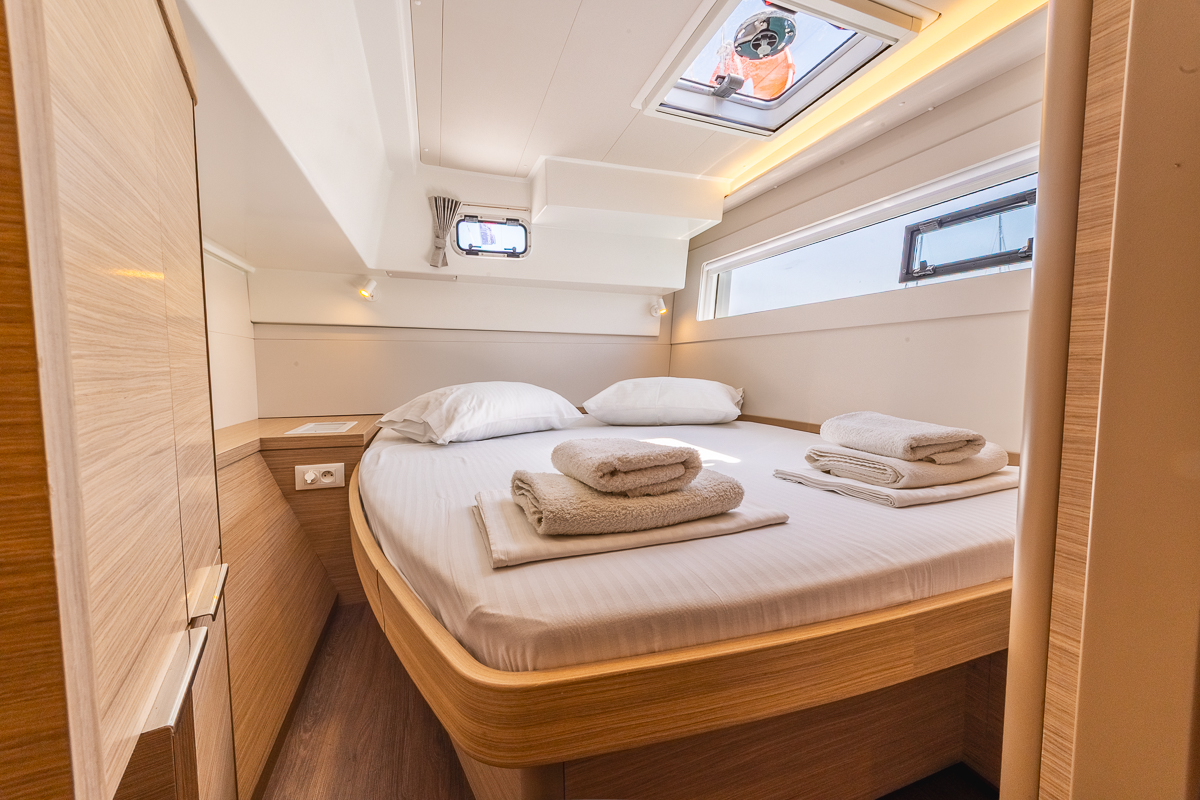 Lagoon 40 12 PAX — photo 42