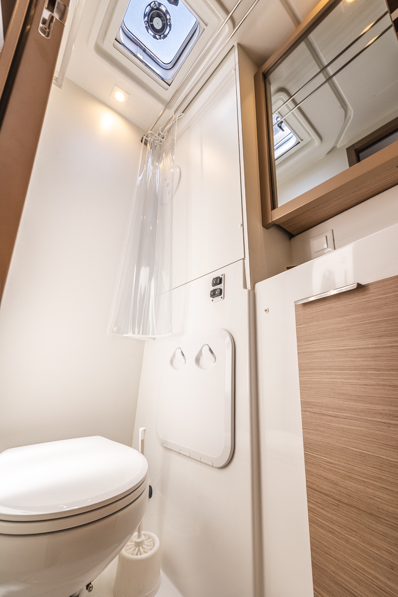 Lagoon 40 12 PAX — photo 24
