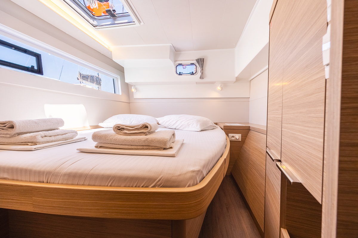 Lagoon 40 12 PAX — photo 41