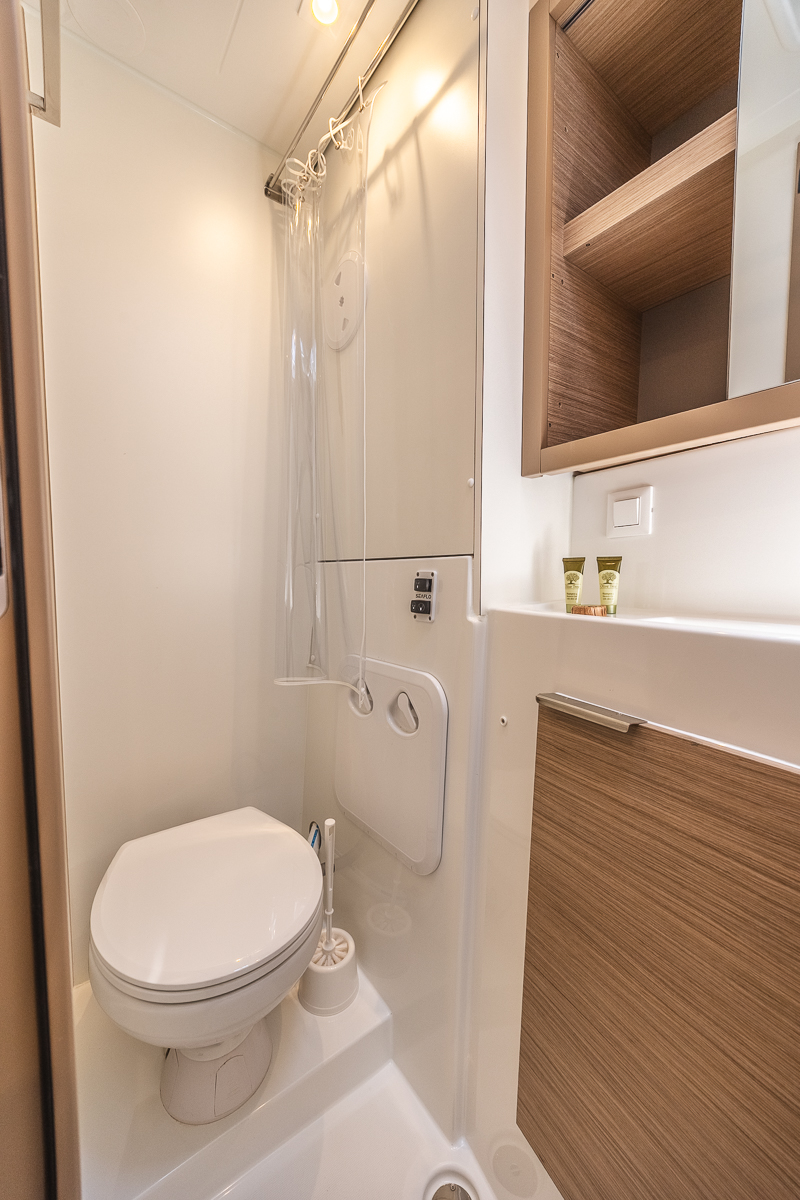 Lagoon 40 12 PAX — photo 28