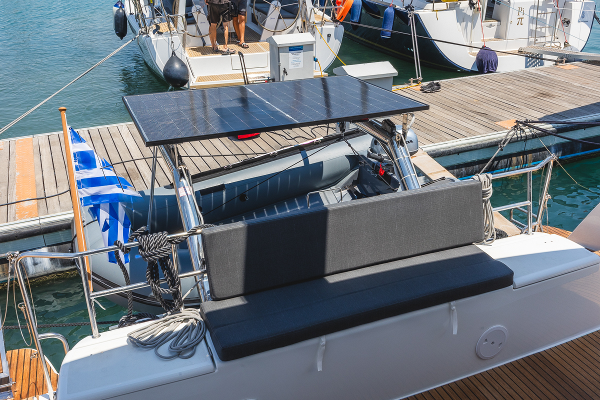 Lagoon 40 12 PAX — photo 17