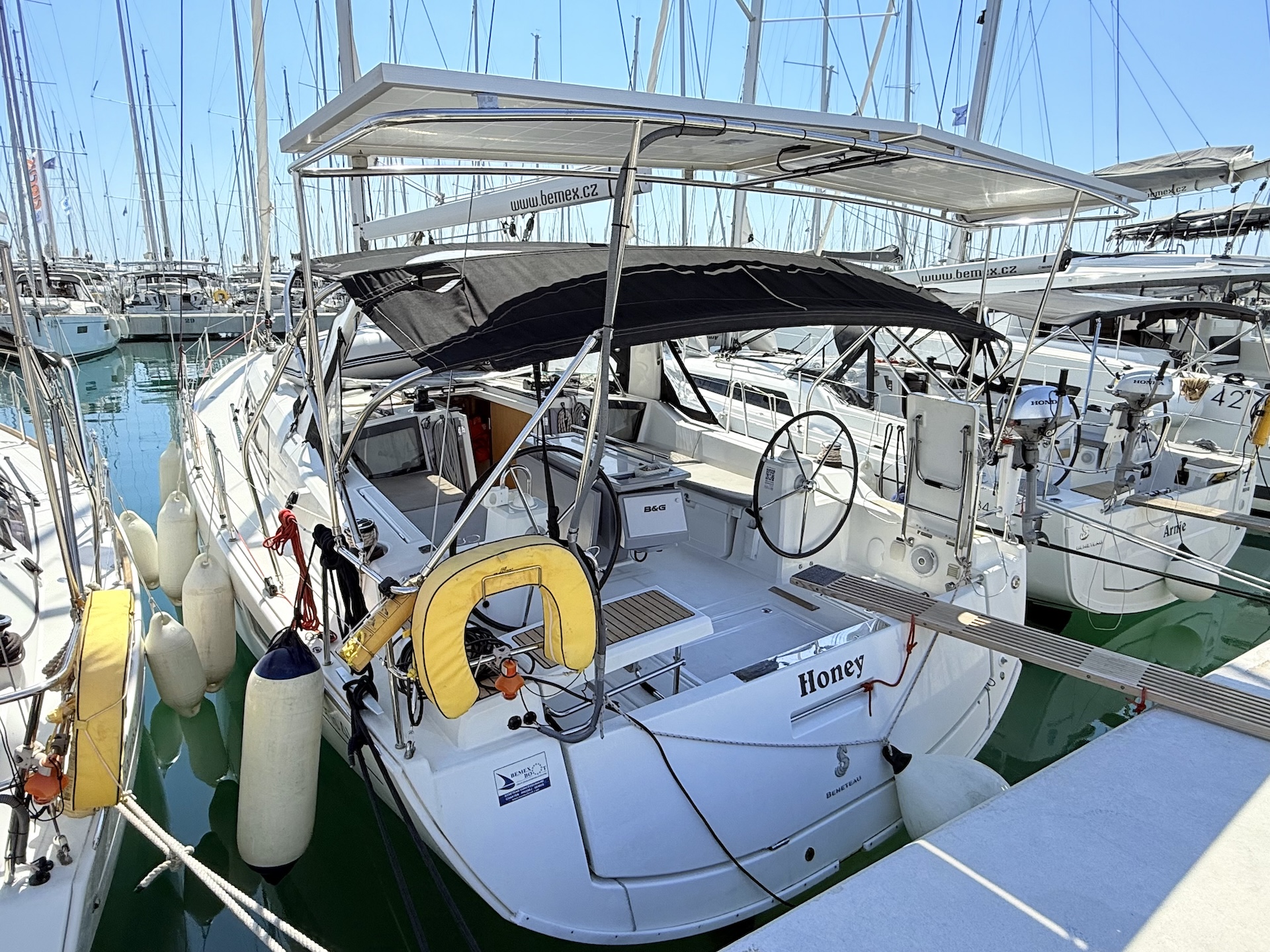 Oceanis 41.1 — photo 6