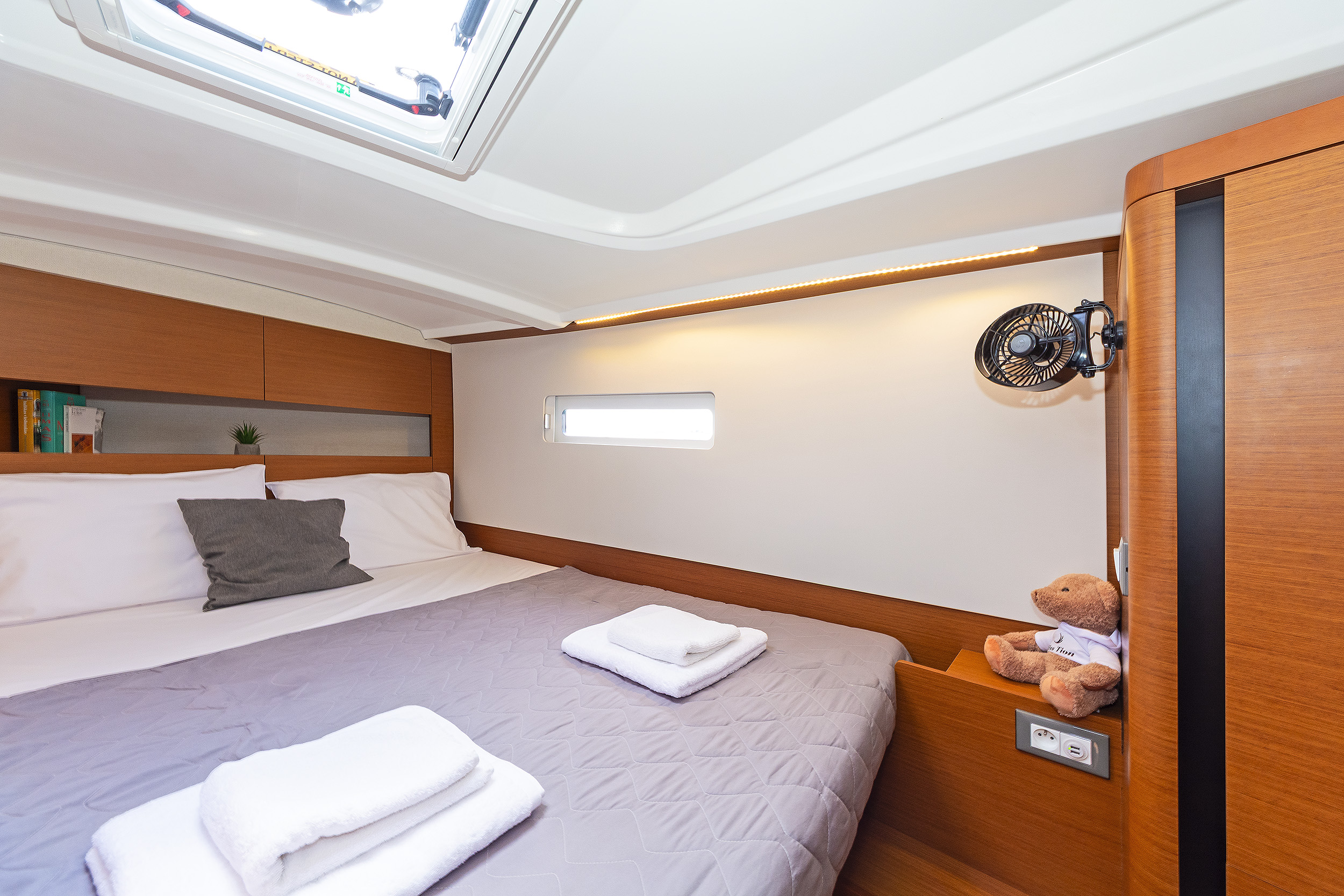 Sun Odyssey 410 — photo 11