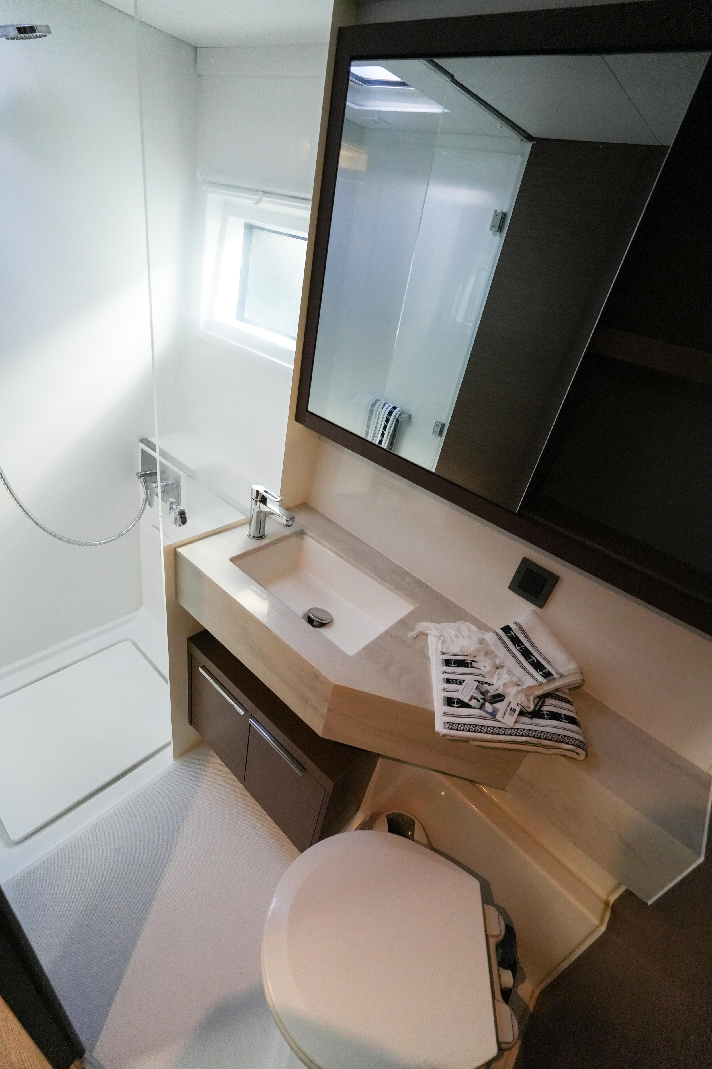 Lagoon 46 — photo 15