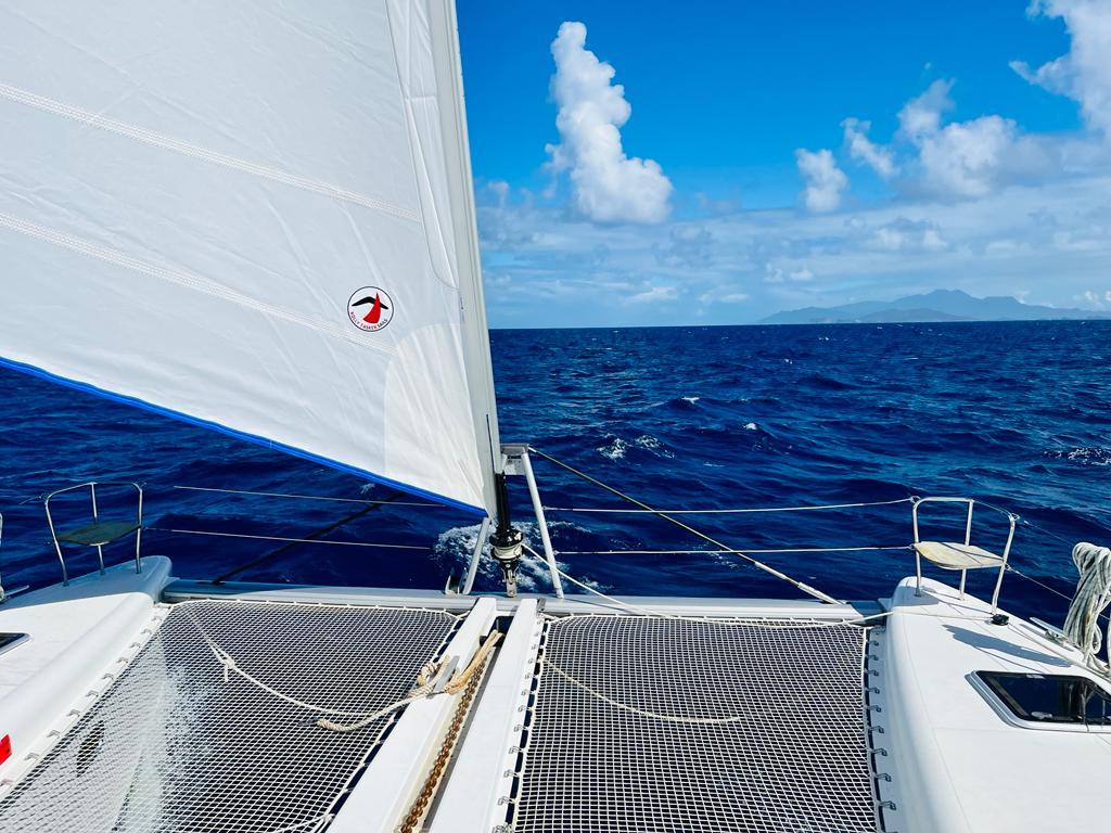 Lagoon 450 SporTop — photo 5