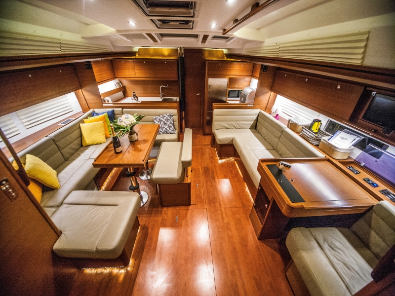 Dufour 560 Grand Large — photo 12